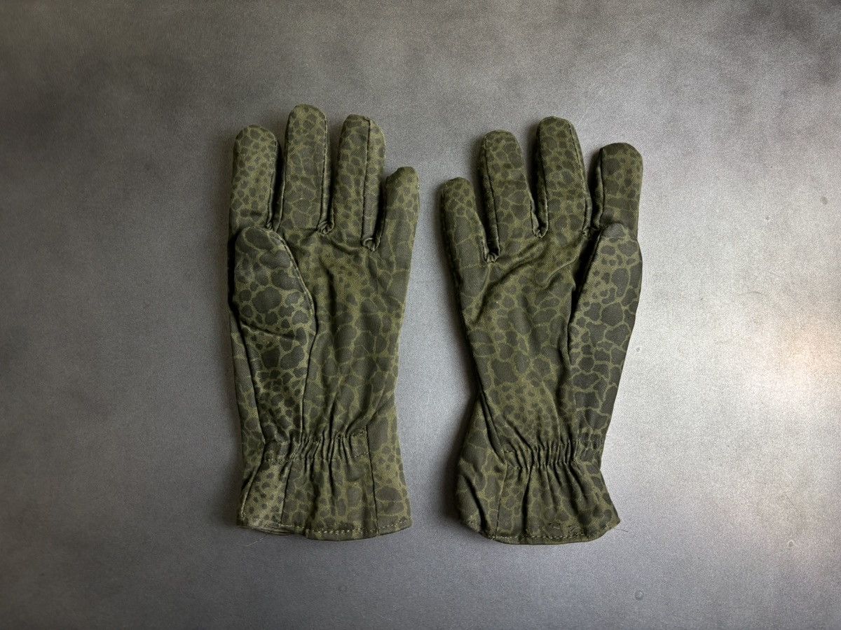 Vintage Vintage Polish Army Gloves Puma Camo Combat Reptile M93 Size ONE SIZE - 9 Thumbnail