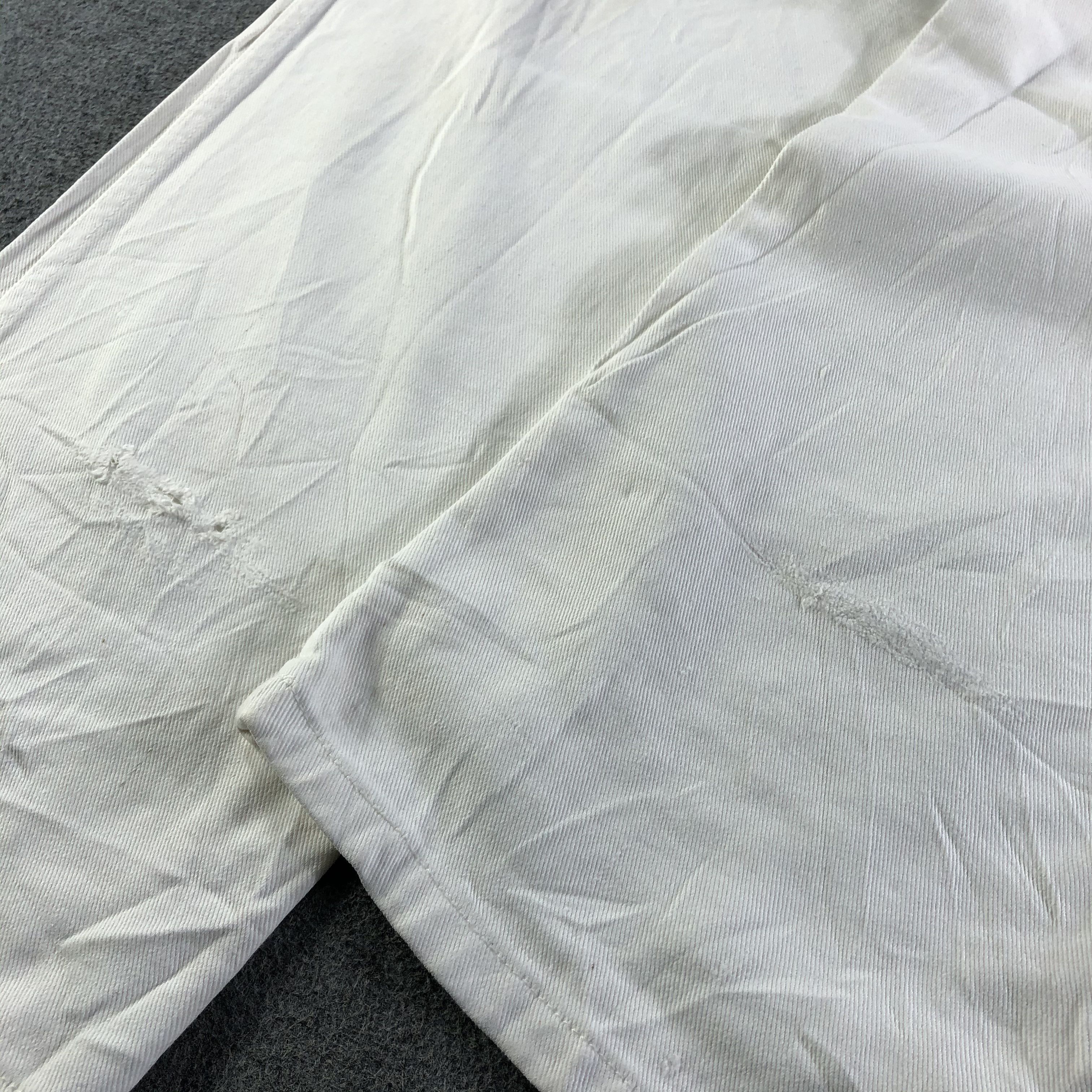 Guess Vintage Light Wash Guess Jeans-J4559 Size US 30 / EU 46 - 6 Thumbnail