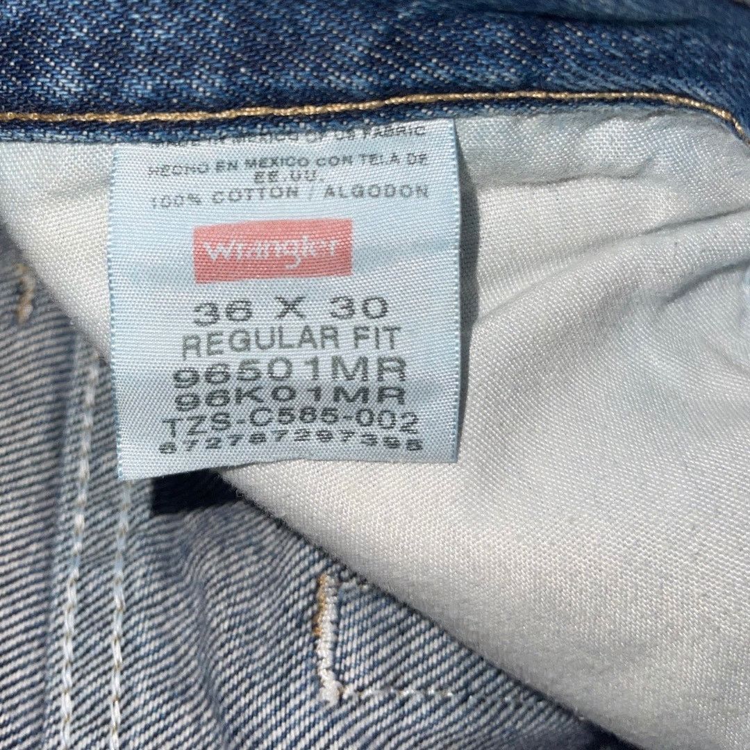 Wrangler Denim Blue Jeans Regular Fit Size 36x30 Straight Leg Utility Size US 36 / EU 52 - 4 Thumbnail