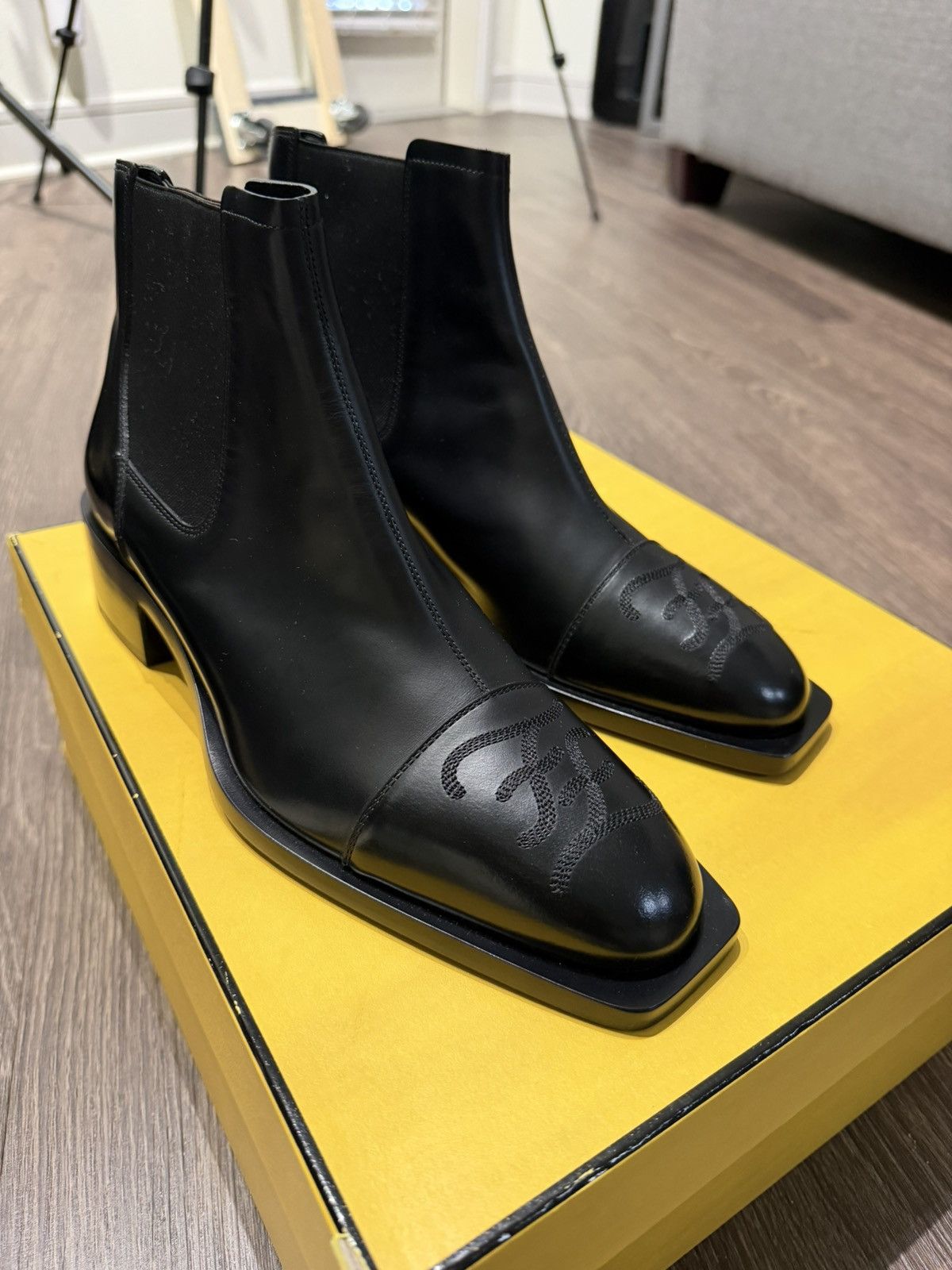 Fendi FENDI (Chelsea Boots) Size US 9 / EU 42 - 6 Thumbnail