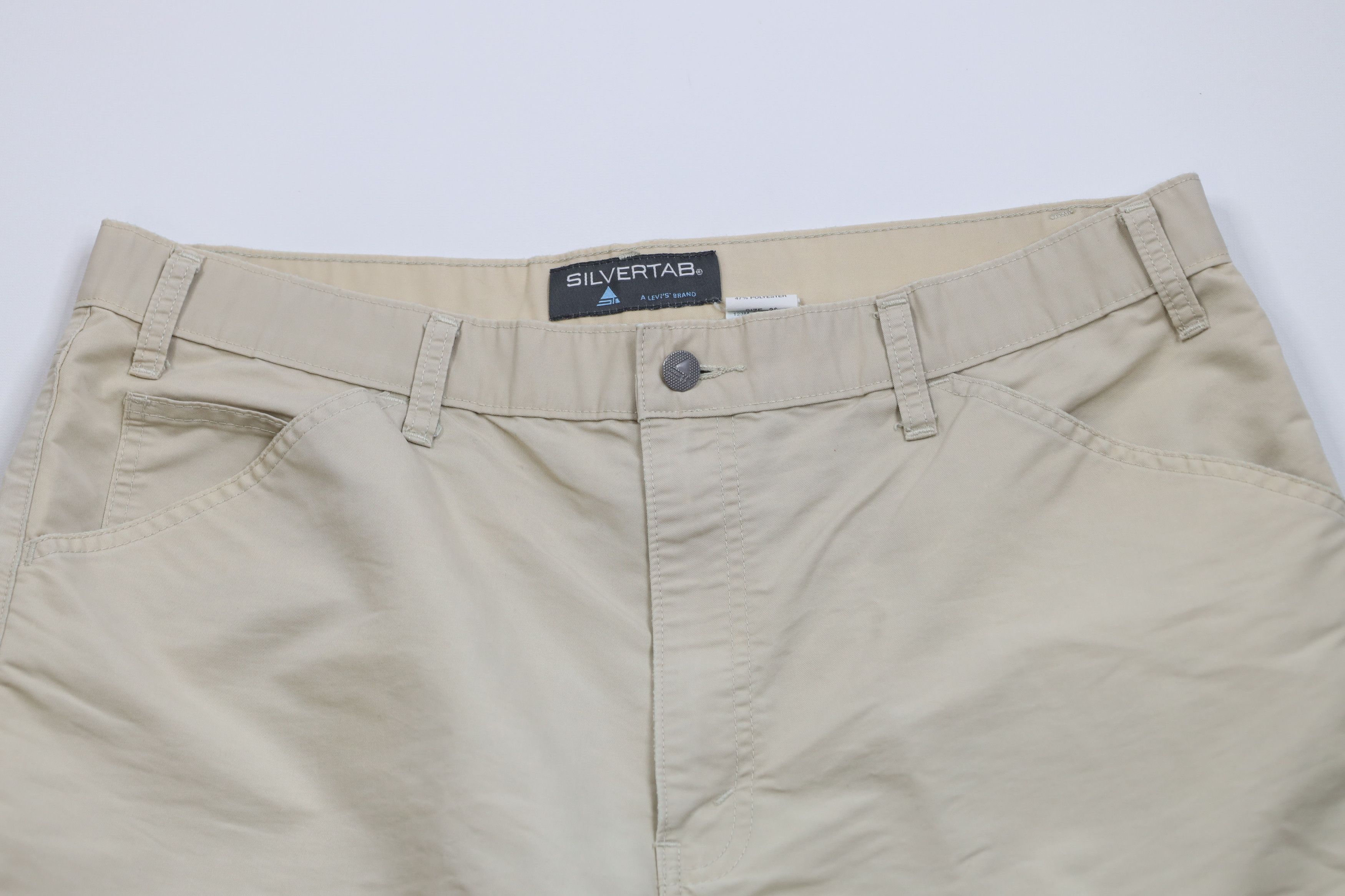 Levi's × Vintage Vintage 90s Levis SilverTab Loose Fit Cargo Shorts Beige Size US 36 / EU 52 - 2 Thumbnail