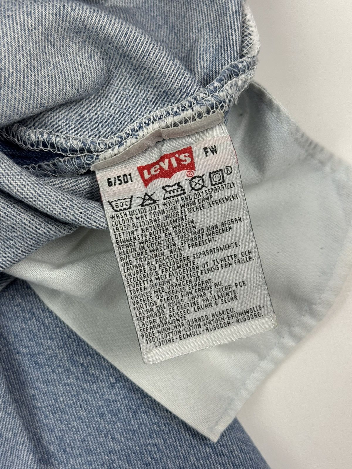 Levi's 1990’s Vintage Distressed Levi’s 501 Washed Denim USA Jeans Size US 31 - 11 Thumbnail