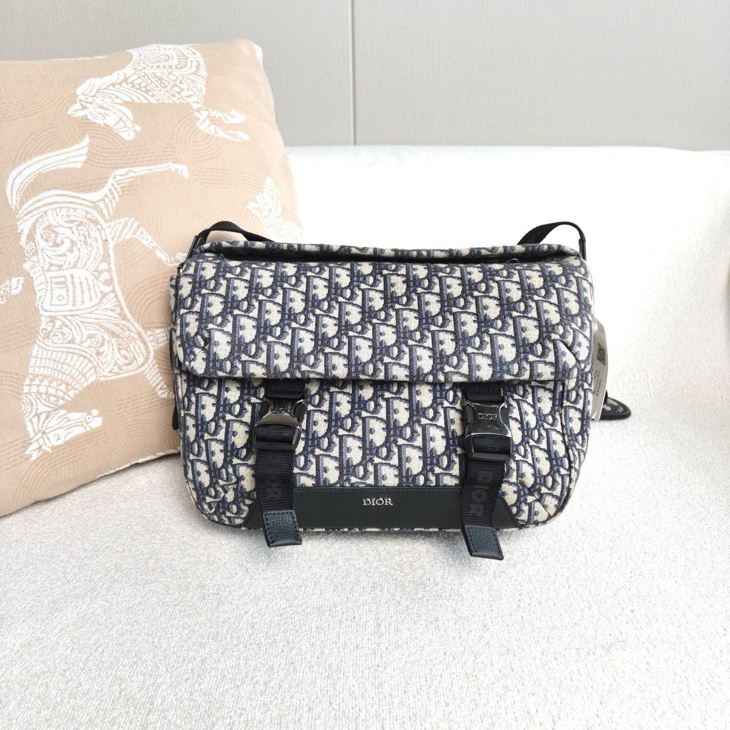 Dior Pre-loved Bag Very good condition Size ONE SIZE - 1 Thumbnail