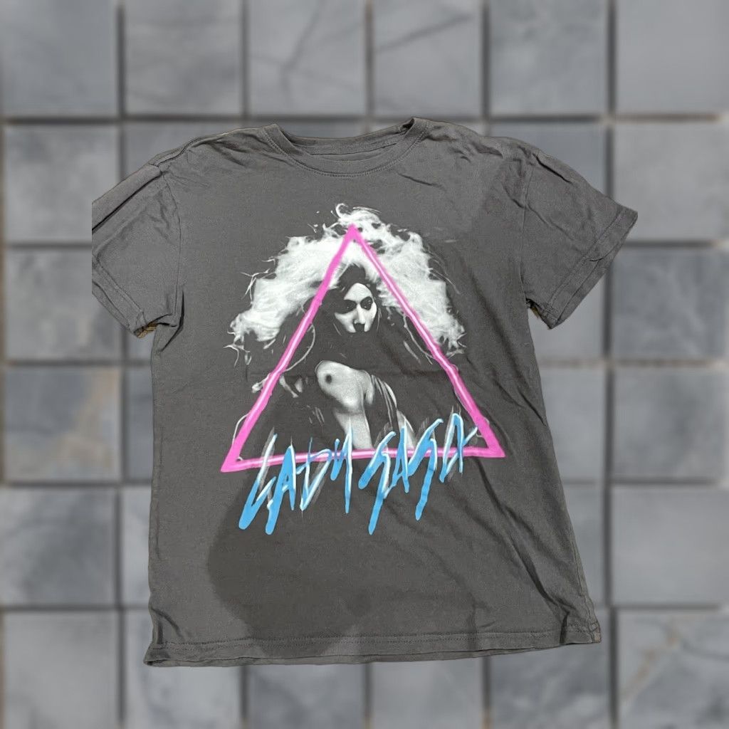 Vintage Lady Gaga T-Shirt XS Gray Crew Neck Short Sleeve 100% Cotton Concert Merch Women Size XS / US 0-2 / IT 36-38 - 1 Thumbnail