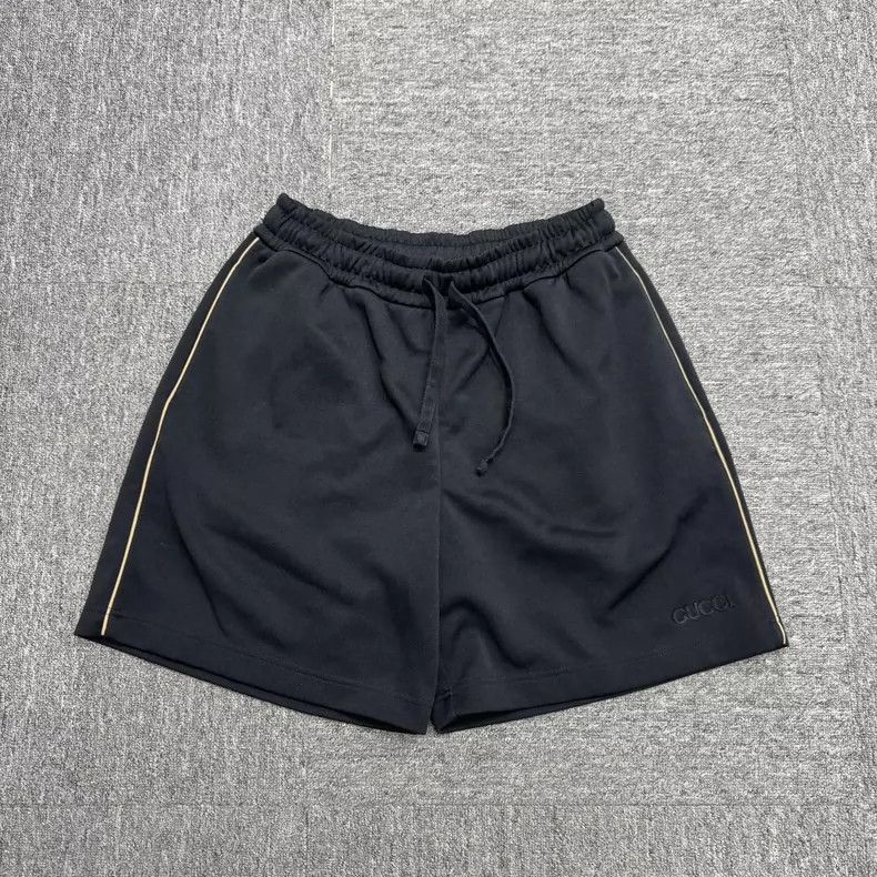 Gucci Gucci Size M Letter logo shorts 2505-Nextarrow Size US 32 / EU 48 - 2 Thumbnail