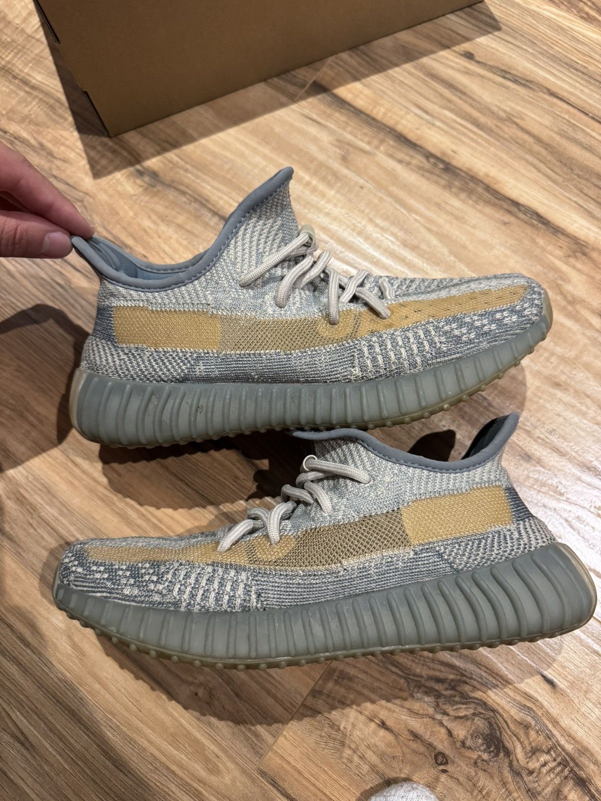 Yeezy Yeezy Boost 350 V2 Size US 7 / EU 40 - 9 Thumbnail