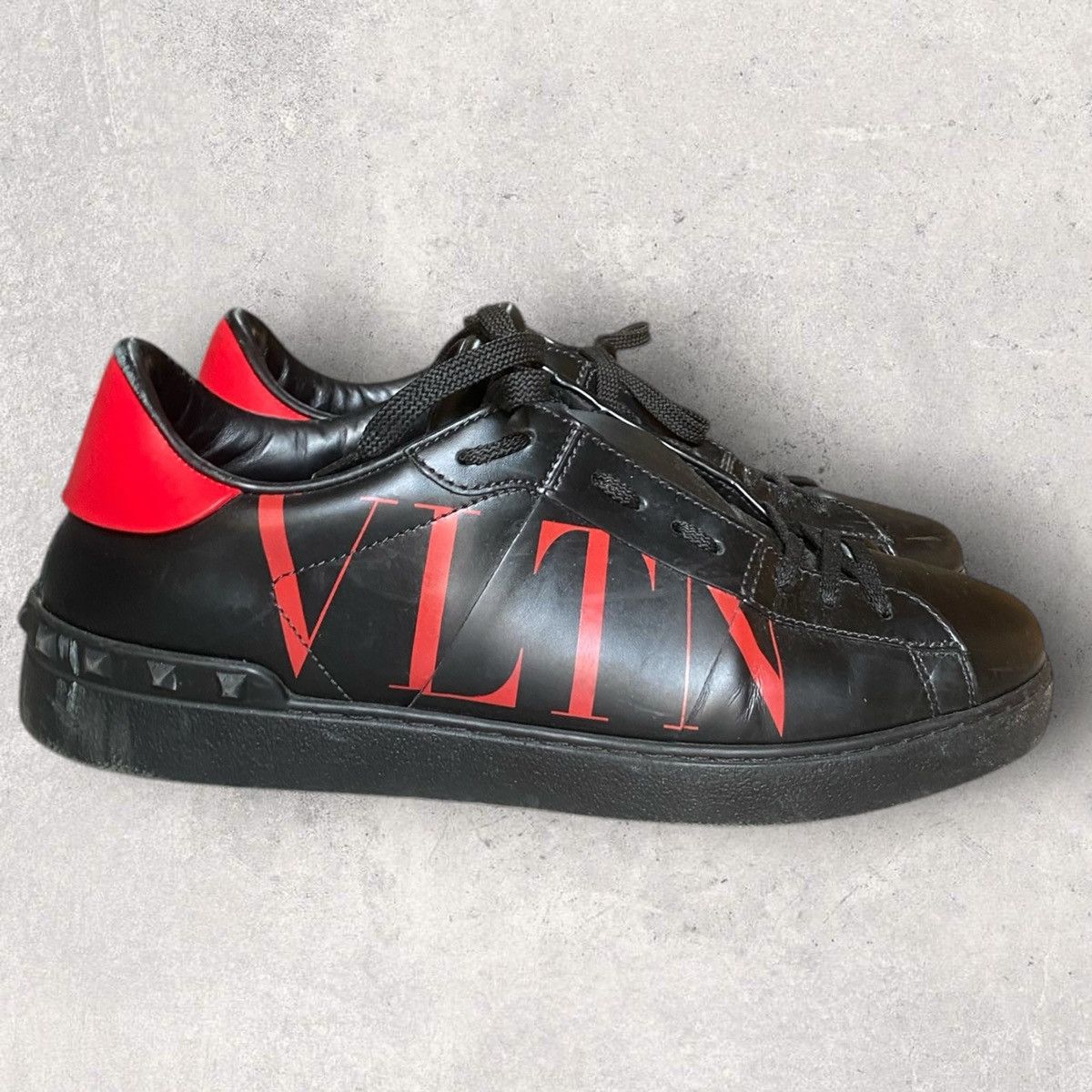 Valentino Valentino VLTN Open Low Top Sneakers Size US 9 / EU 42 - 1 Thumbnail