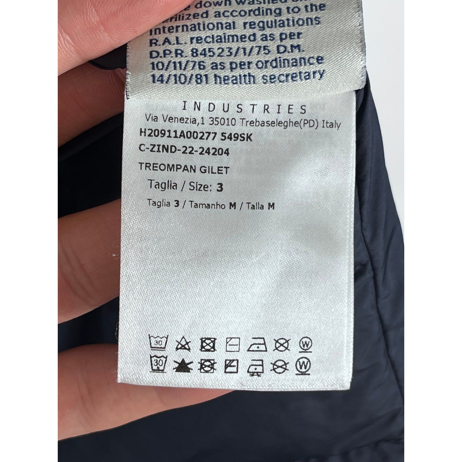 Moncler Moncler down vest puffer chest logo France designer rare Size US L / EU 52-54 / 3 - 9 Thumbnail