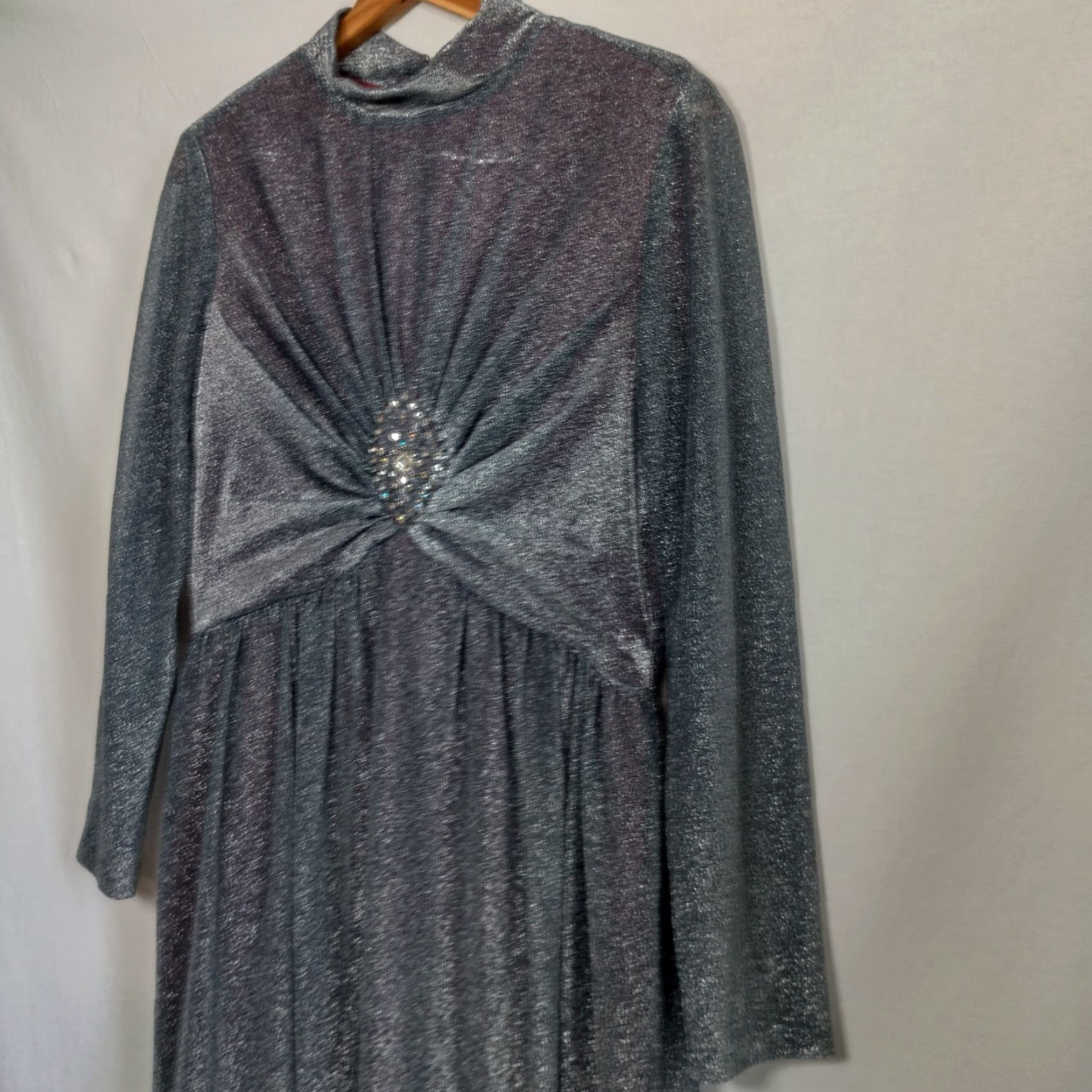 Vintage Vintage 1970s Evening Gown Size 16 Silver Metallic Maxi Long Sleeve Party Event Here for Sale Size XXL / US 16-18 / IT 52-54 - 5 Thumbnail