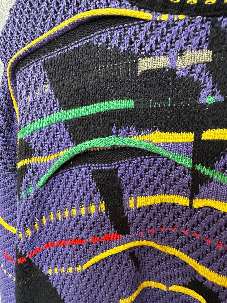 Coogi Hilton Coogi Style Knit Sweater USA 90s Acrylic Cubist Face Size US XL / EU 56 / 4 - 10 Thumbnail