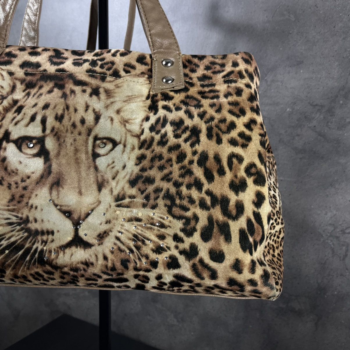 Japanese Brand Vintage Y2K Leopard Print Avant Garde Hand Shoulder Bag Size ONE SIZE - 3 Thumbnail