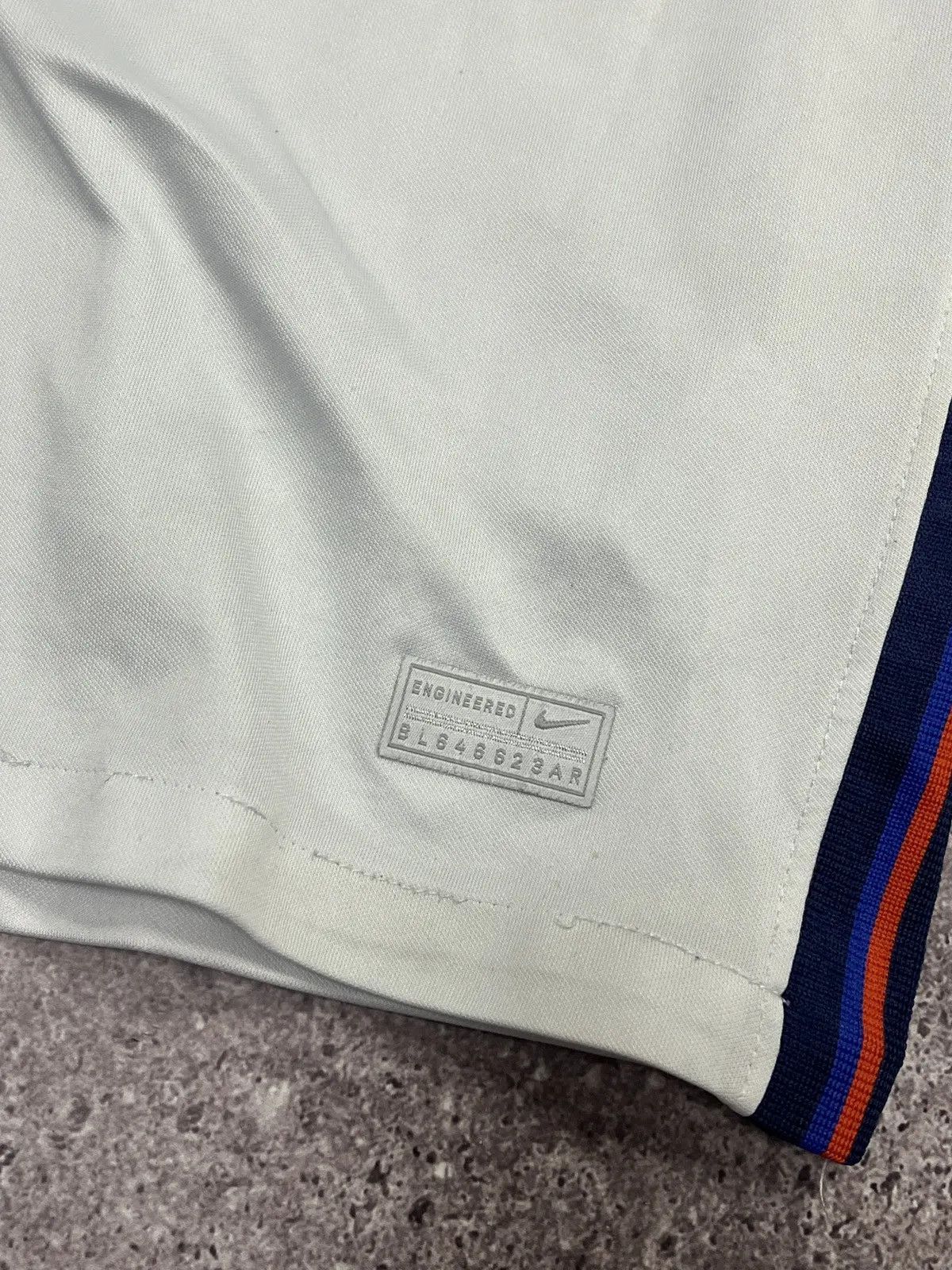 Nike Nike England Soccer Jersey Swoosh Logo T-Shirt Size US XL / EU 56 / 4 - 4 Thumbnail