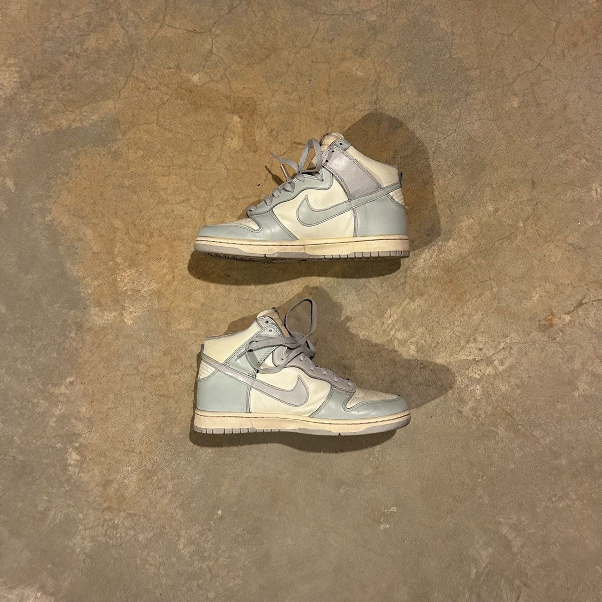 Nike × Vintage Nike Dunk High Vntg Sail/Neutral Grey 2008 US 10 Size US 10 / EU 43 - 2 Thumbnail