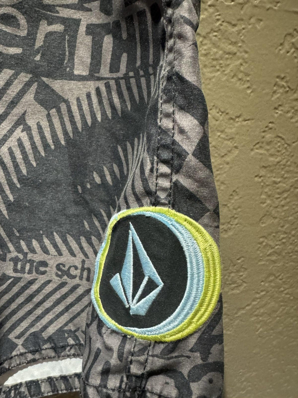 Volcom Vintage Volcom Surf Board Swim Shorts Dark Grey Black Y2k Size US 30 / EU 46 - 3 Thumbnail