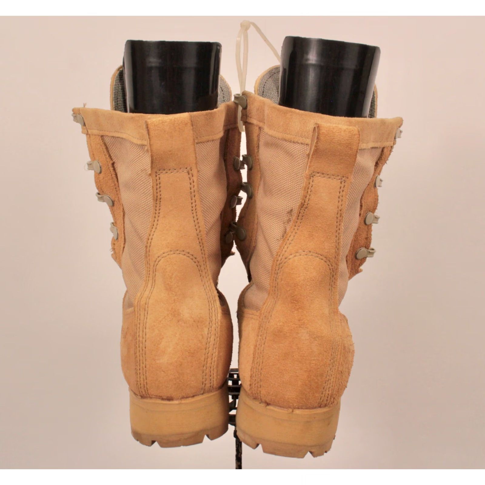 Vintage Bellville Mens US Army Desert Boots Combat Boots Beige Suede 6.5W NOS Size 6.5 Wide Military Boot Bodys Mens Size US 7 / EU 40 - 5 Thumbnail