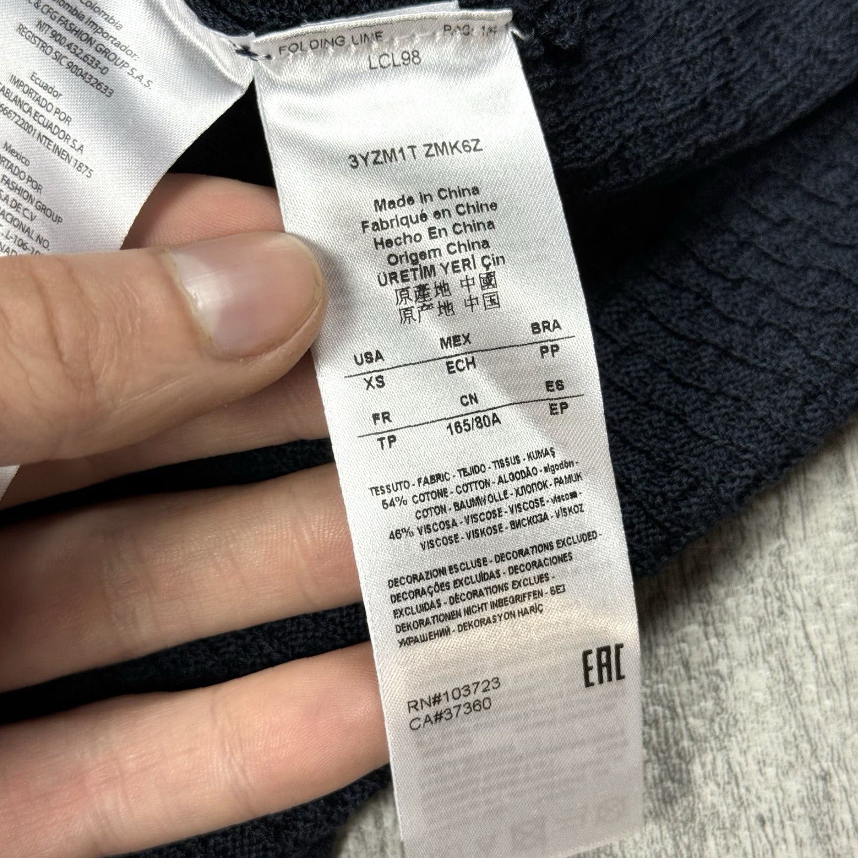 Armani Exchange ARMANI EXCHANGE Lightweight V-Neck Pullover Sweater Men XS Blue Cotton Blend Viscose Stretch Modern Size US XS / EU 42 / 0 - 4 Thumbnail