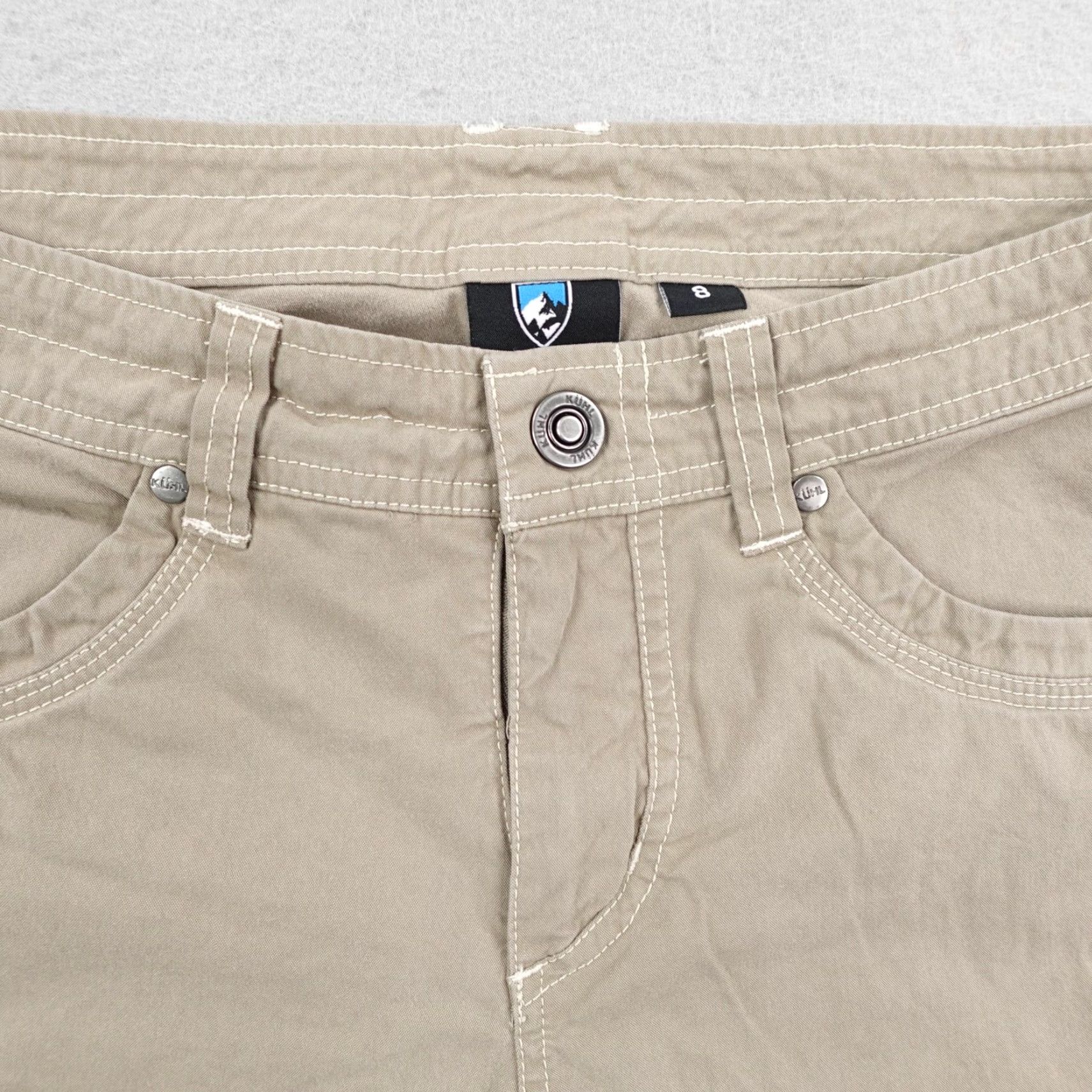 Vintage Kuhl Shorts Womens 8 Khaki Beige Cargo Trail Performance Trekking Outdoors Breathable Lightweight Pockets Stretch Size 30" / US 8 / IT 44 - 2 Thumbnail