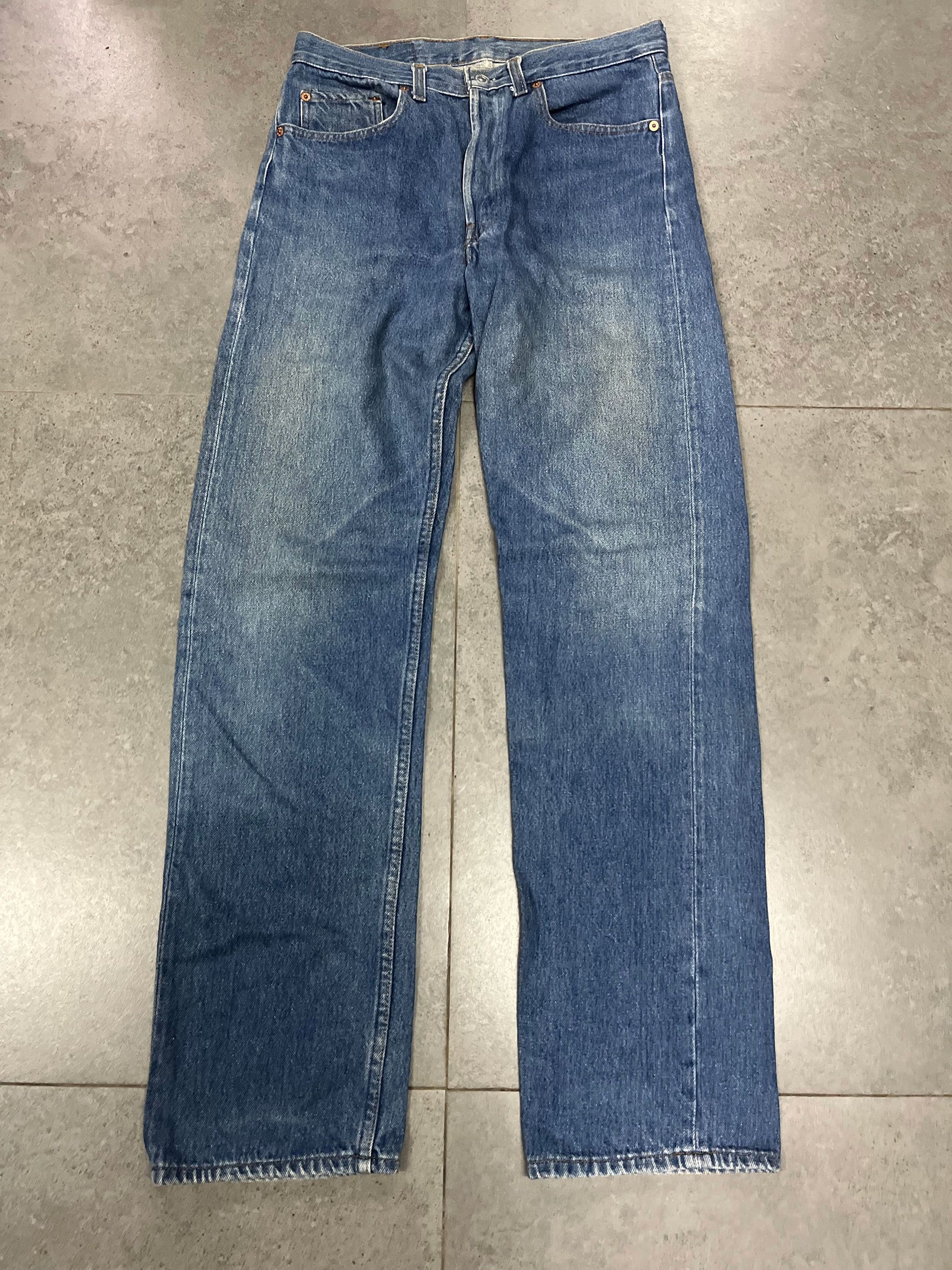 Levi's Vintage Clothing Vintage Levis 501 Stone Wash Size US 30 / EU 46 - 1 Thumbnail
