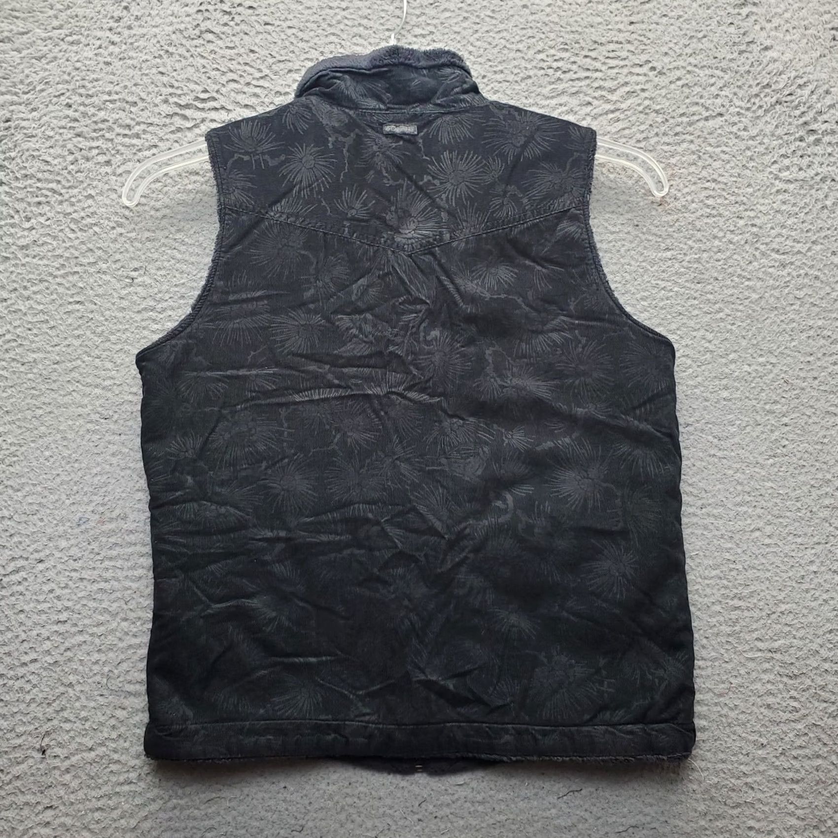 Vintage Columbia Reversible Vest Womens S Black Zip Up Lined Sherpa Pinecone Sleeveless Outdoor Fleece Pockets Size S / US 4 / IT 40 - 6 Thumbnail