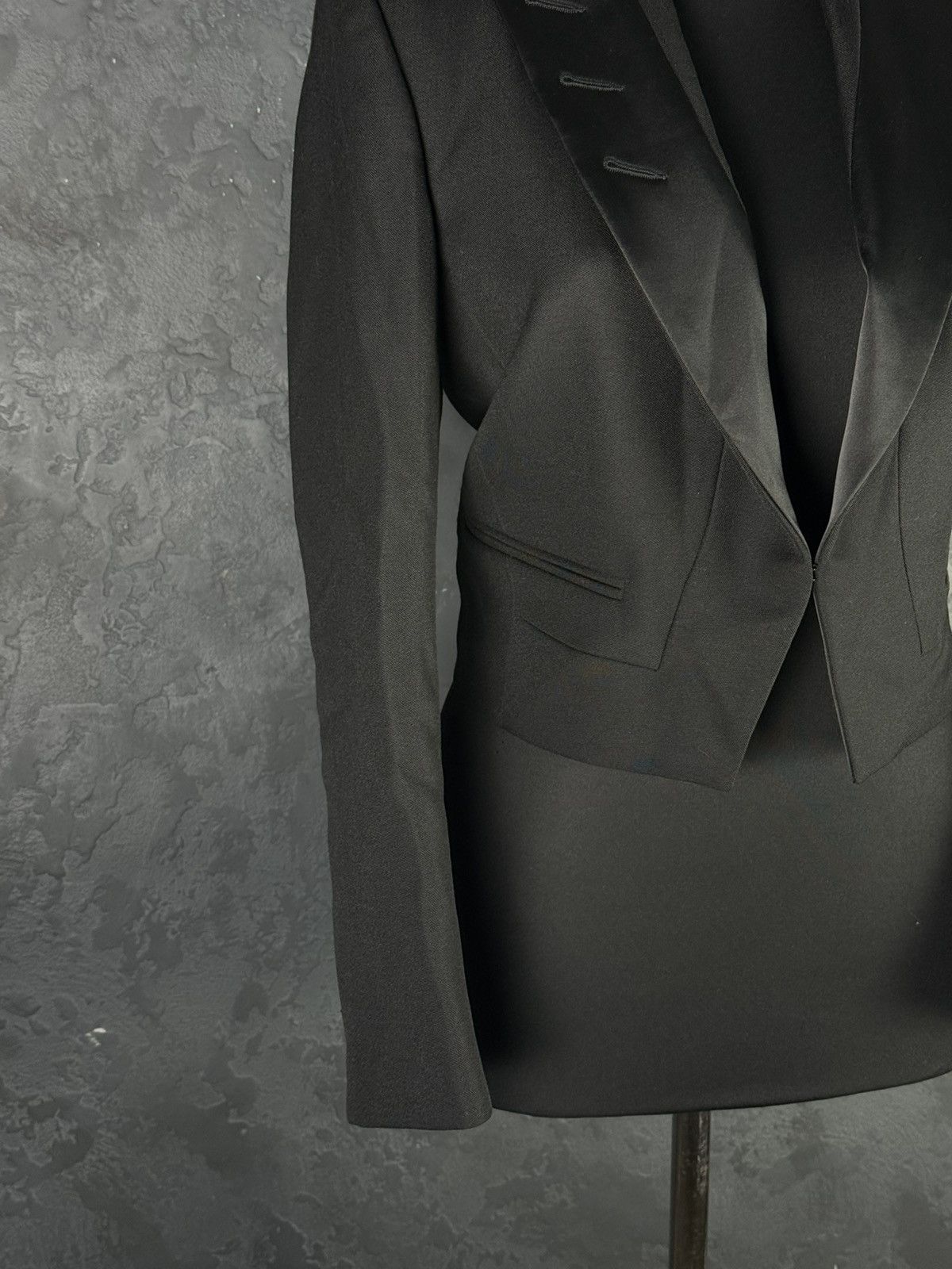 Sandro New Sandro Paris Kama Structural Cropped Black Blazer Jacket Size XS / US 0-2 / IT 36-38 - 4 Thumbnail