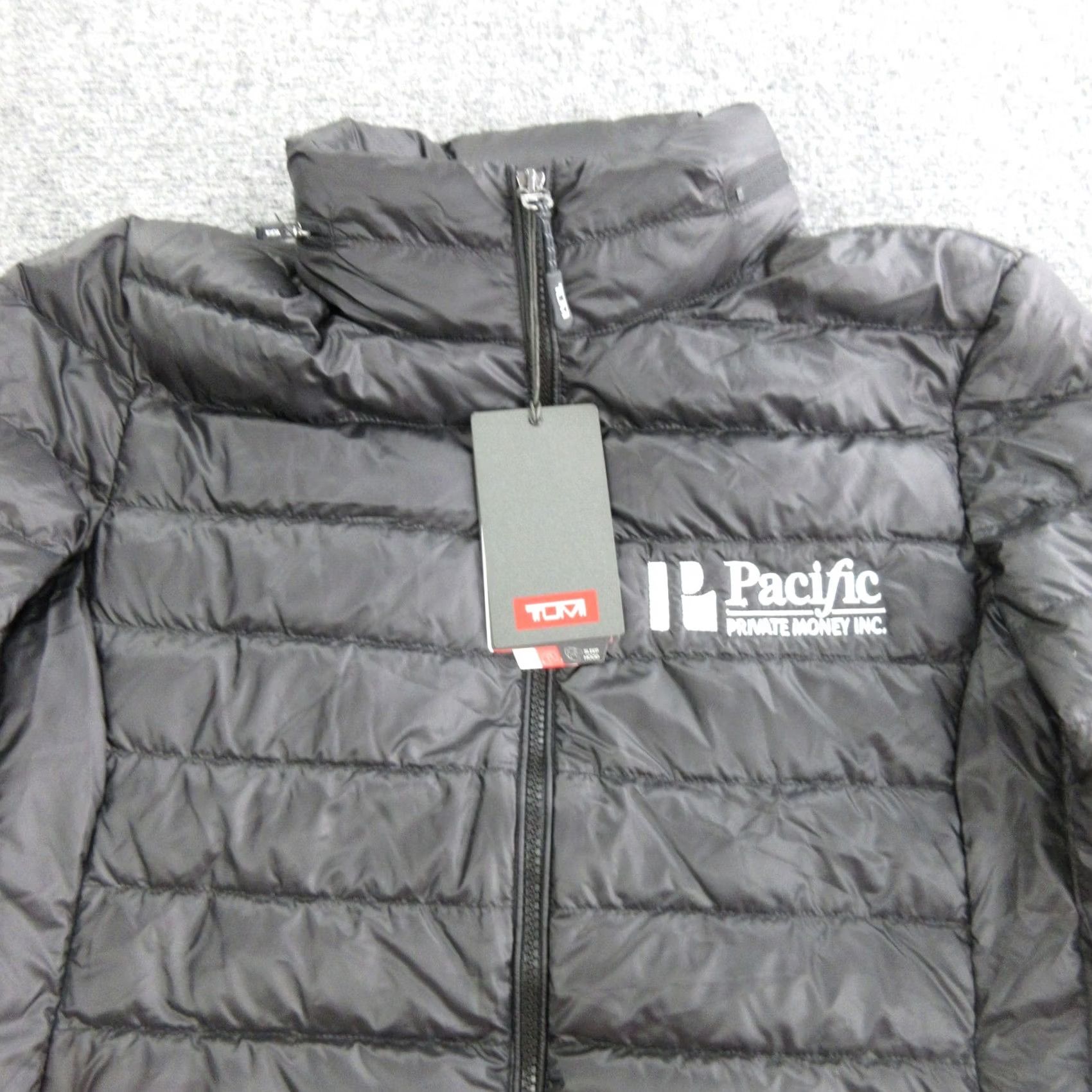 Tumi TUMI Puffer Jacket Womens Medium Black Down Full Zip Lightweight Packable Outdoor Short Sleeve: N/A Size M / US 6-8 / IT 42-44 - 2 Thumbnail