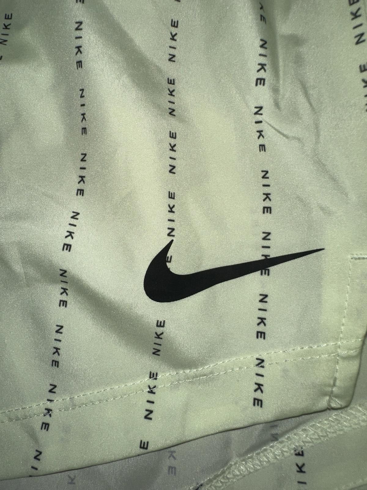Nike Nike Dri-FIT Tempo Luxe Icon Clash Running Shorts Size 28" / US 6 / IT 42 - 2 Thumbnail
