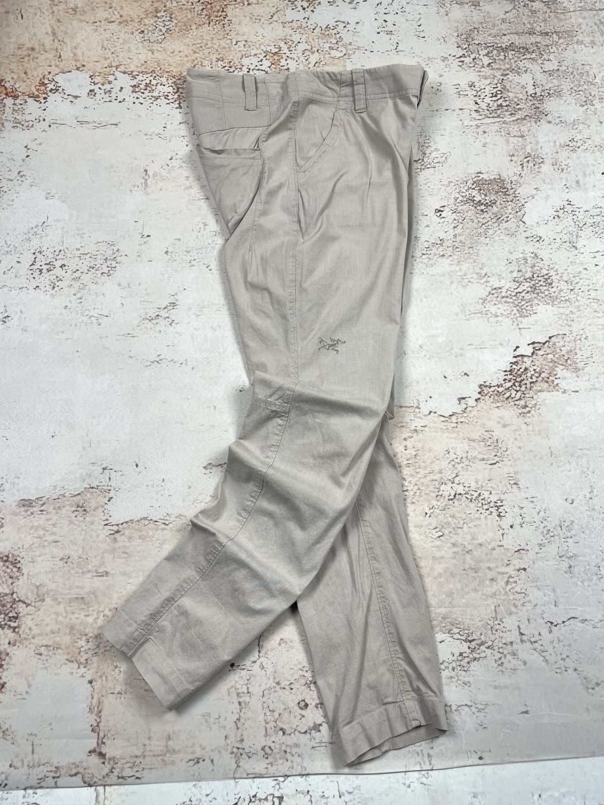 Arc'teryx Arc’teryx 0-XS Women’s outdoor Trekking Pants – Cream egv Size 25" / US 0 / IT 36 - 1 Thumbnail