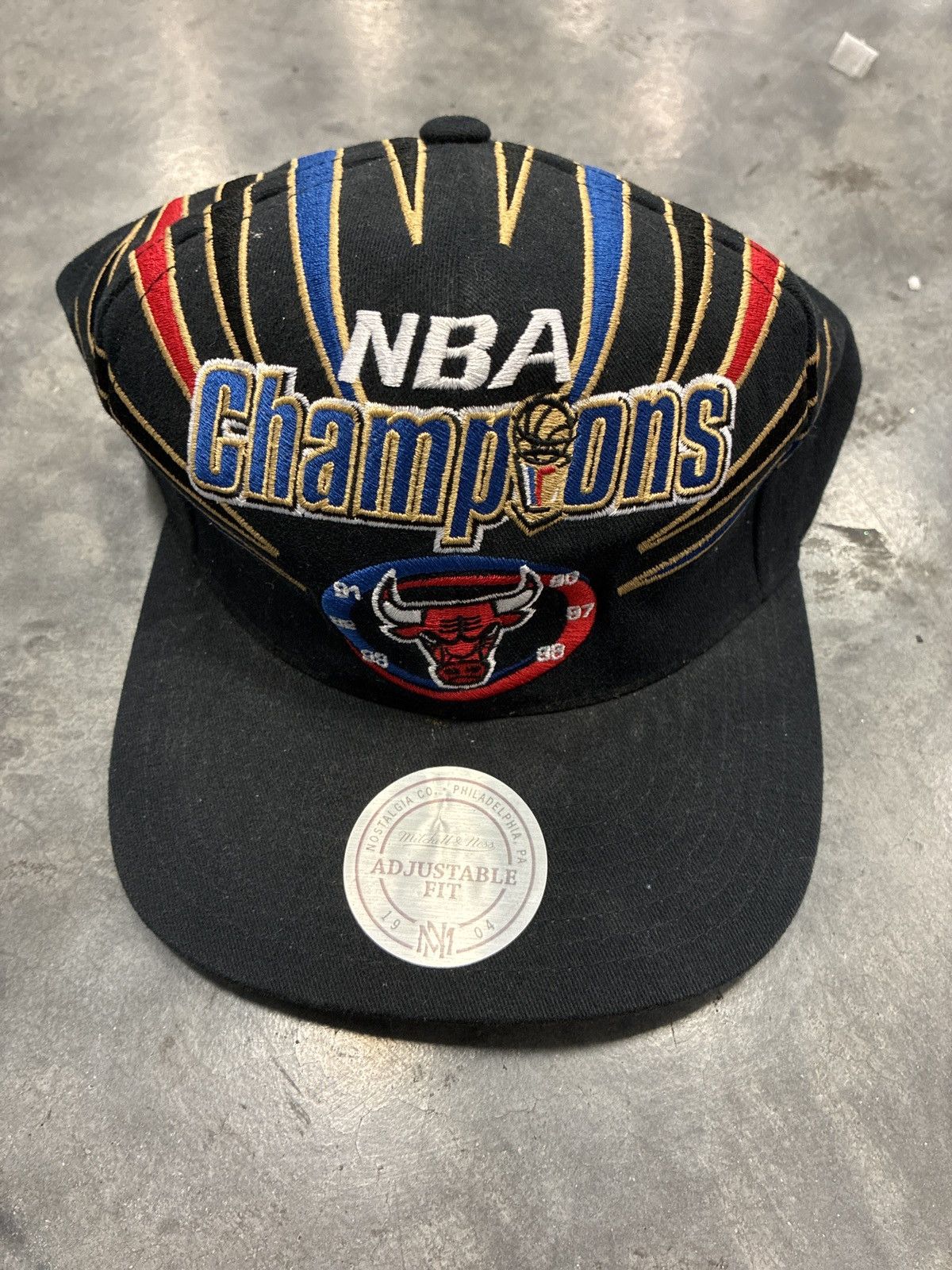 NBA Vintage nba champions hat Size ONE SIZE - 1 Thumbnail