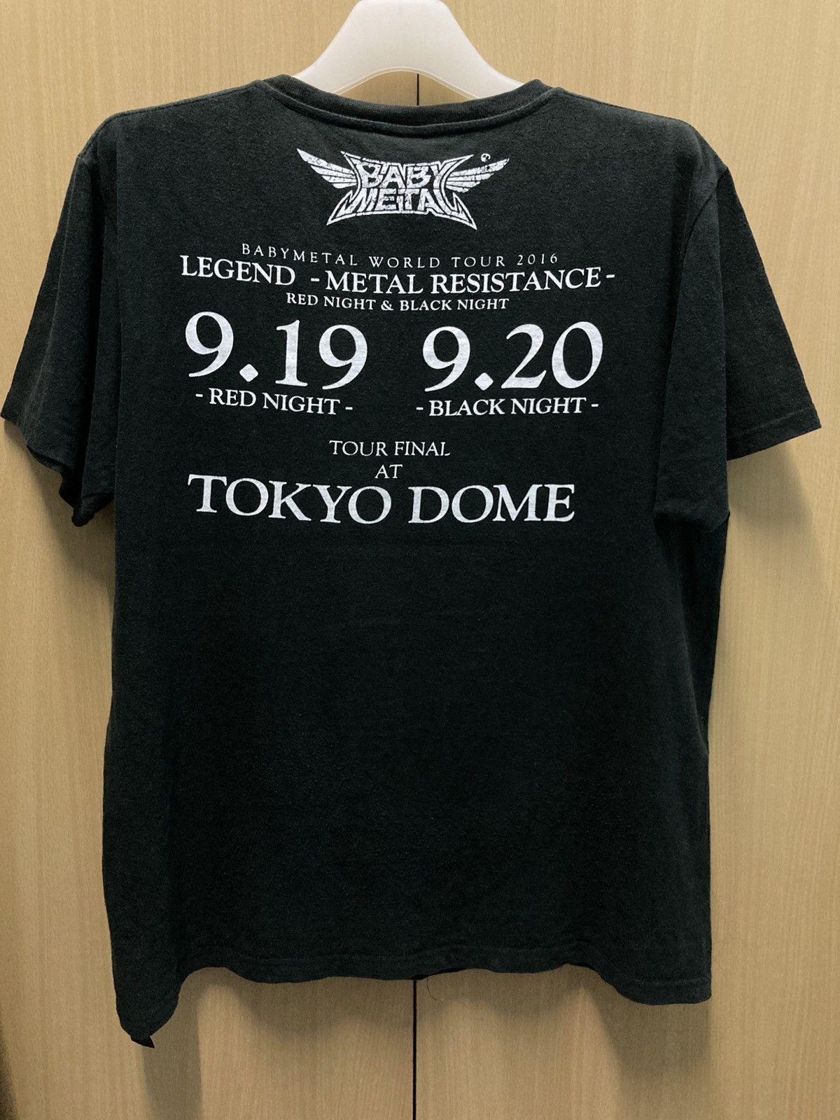 Band Tees Baby Metal World Tour 2016 Size US M / EU 48-50 / 2 - 2 Thumbnail