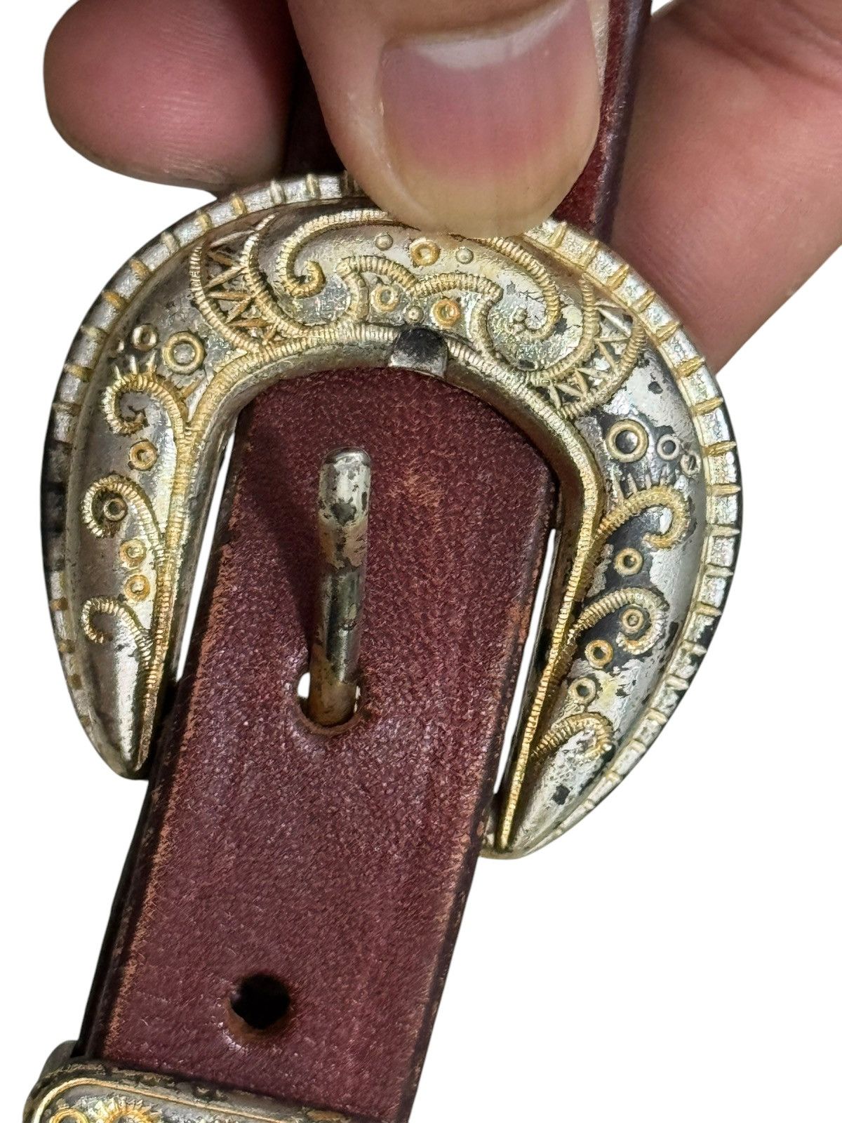 Native × Vintage GROMMET WAIST CHAIN HEART SHAPE BELT LEATHER Size 32 - 8 Thumbnail