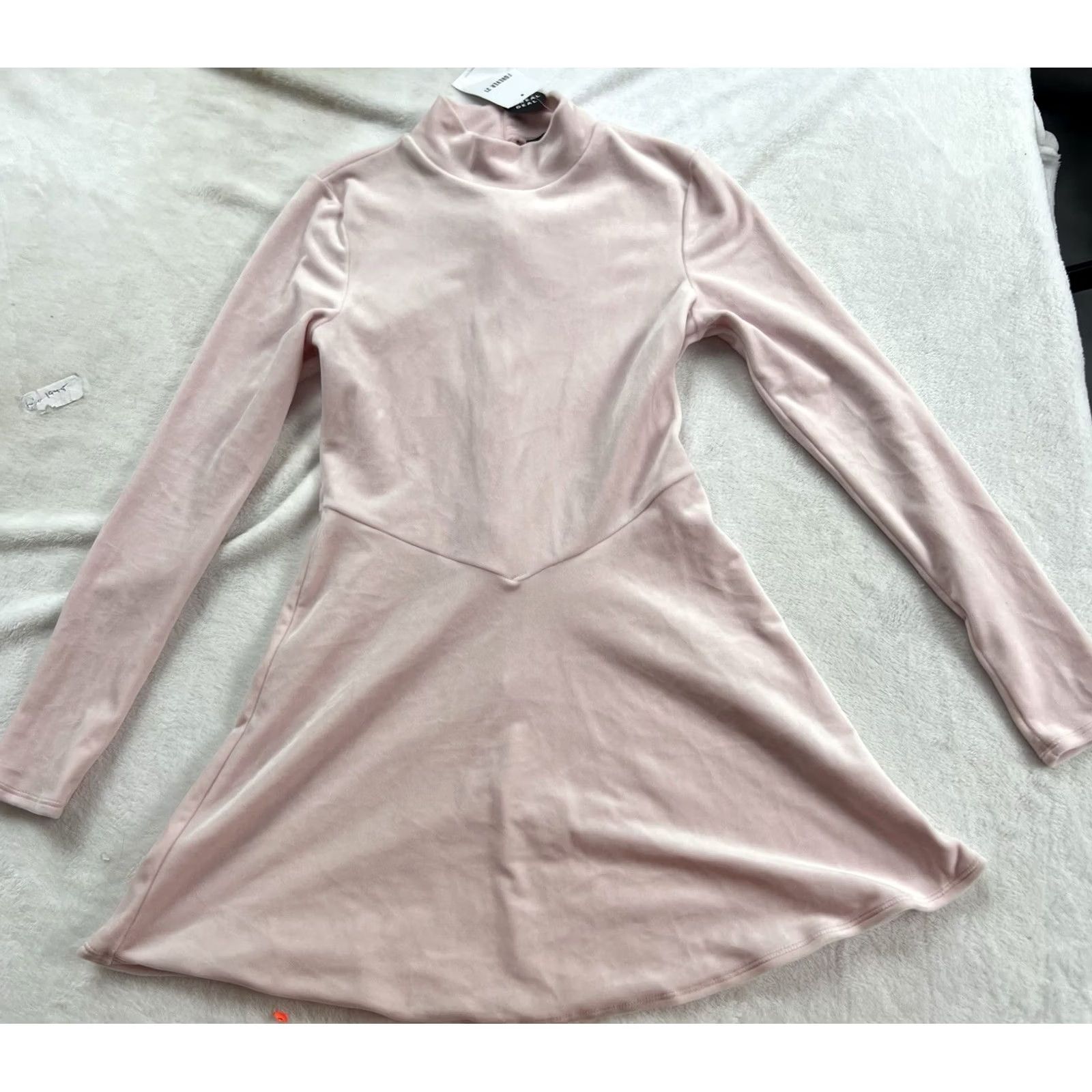Forever 21 FOREVER 21 Light Pink Velvet Turtleneck Mini Dress Long Sleeve M NWT Women Size M / US 6-8 / IT 42-44 - 3 Thumbnail