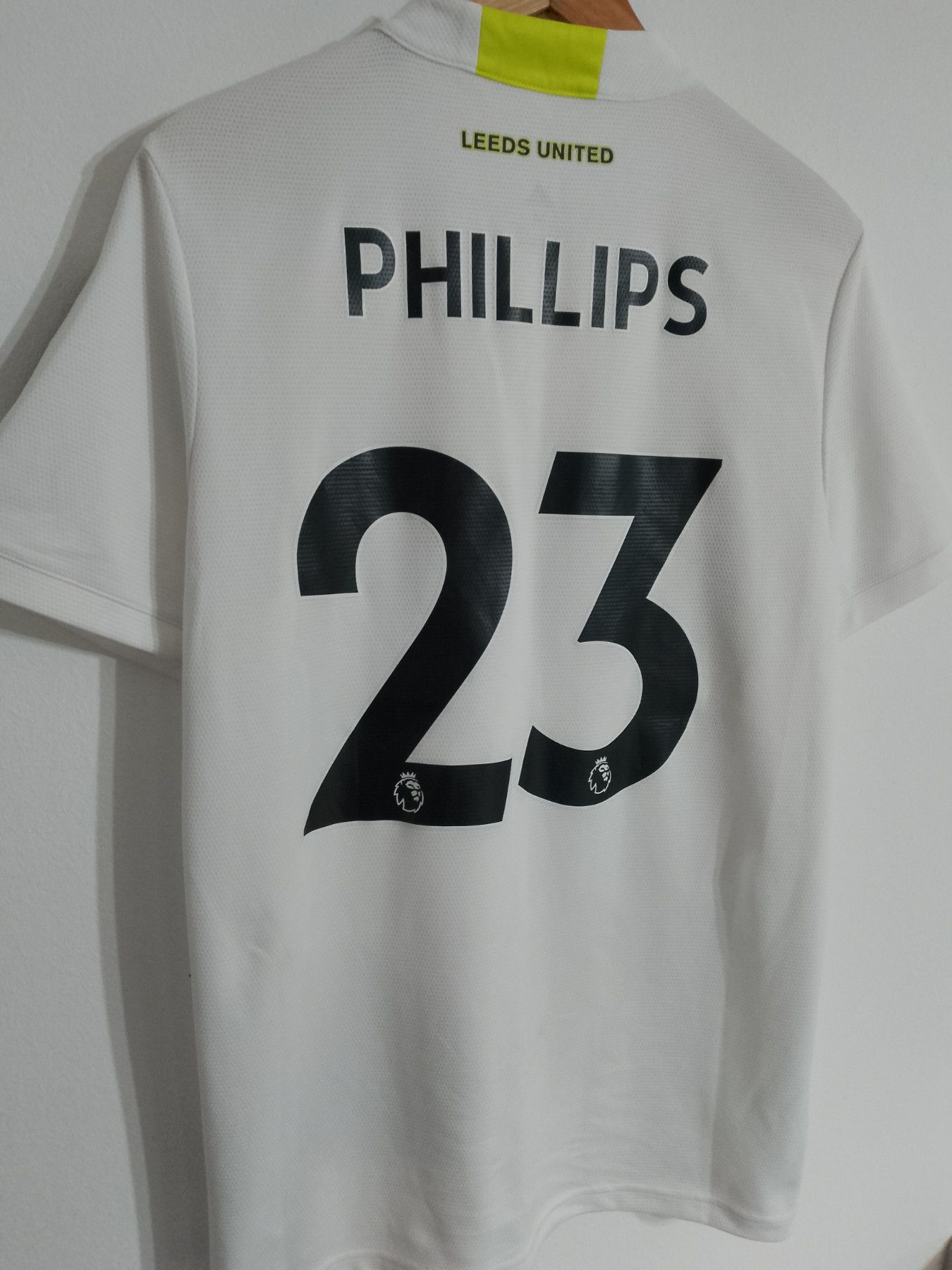 Adidas Leeds United Kalvin Phillips jersey 2021-2022-Adidas -Size M Size US M / EU 48-50 / 2 - 5 Thumbnail