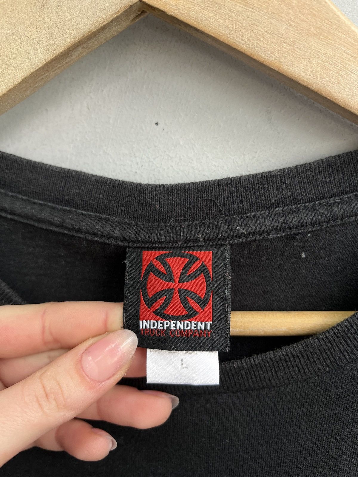 Independent Truck Co. Independent skater boxy fit t shirt y2k Size US L / EU 52-54 / 3 - 4 Thumbnail
