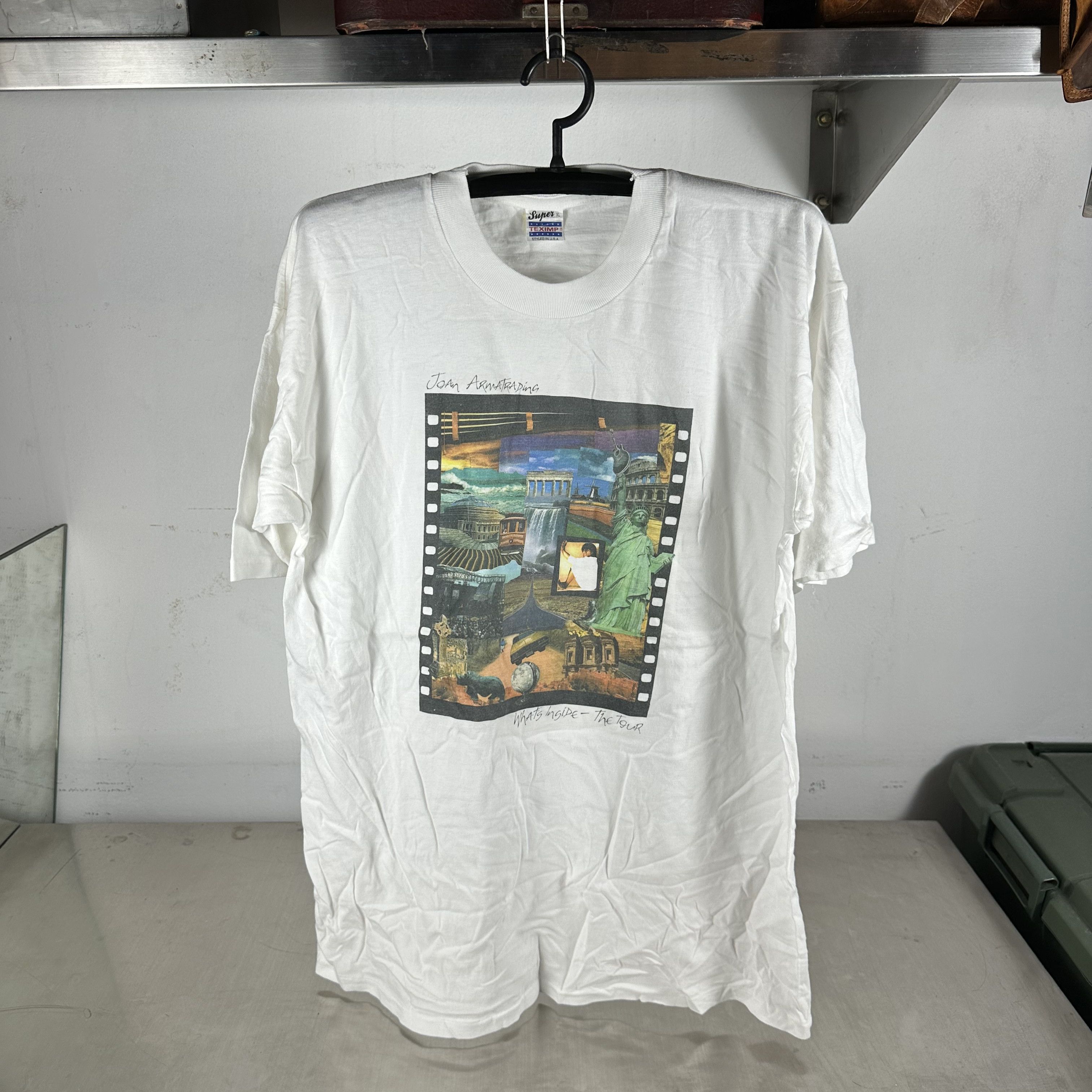 Vintage Vintage 1995 Joan Armatrading What's Inside Tour T-Shirt Size US XL / EU 56 / 4 - 1 Thumbnail