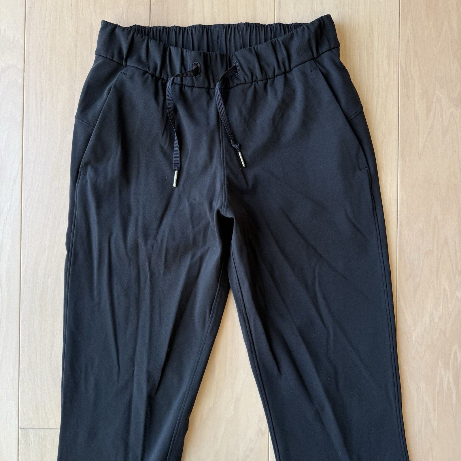 Lululemon Lululemon on the Fly Sweatpants Women's 4 Black Comfy Size 27" / US 4 / IT 40 - 3 Thumbnail