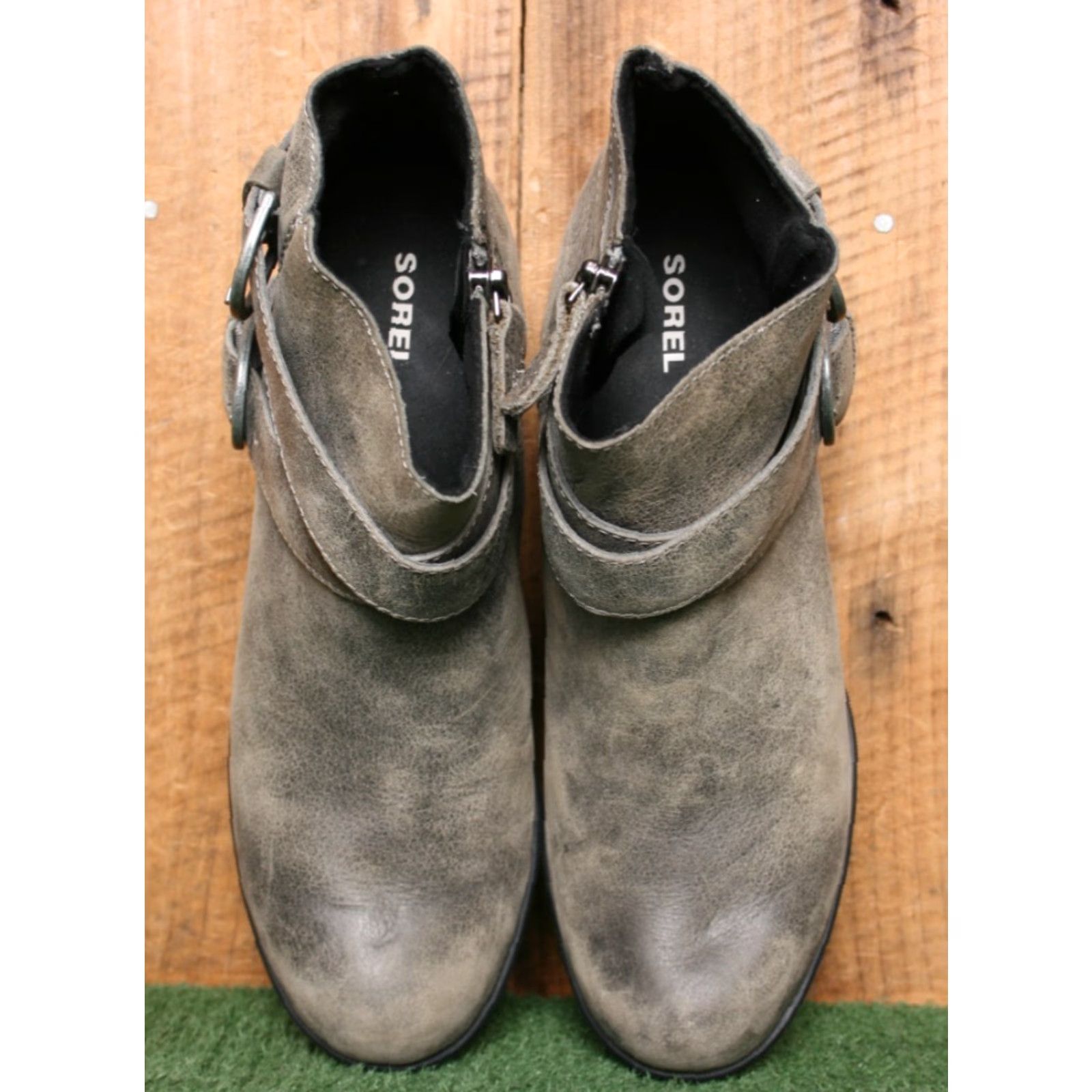 SOREL SOREL Joan of Arctic Wedge II Buckle Ankle Boots Gray Leather Sz. 10 Womens Boots, Combat, Wedge, Zip, 8 UK, 41 EU, 10 US Size US 8 / IT 38 - 4 Thumbnail