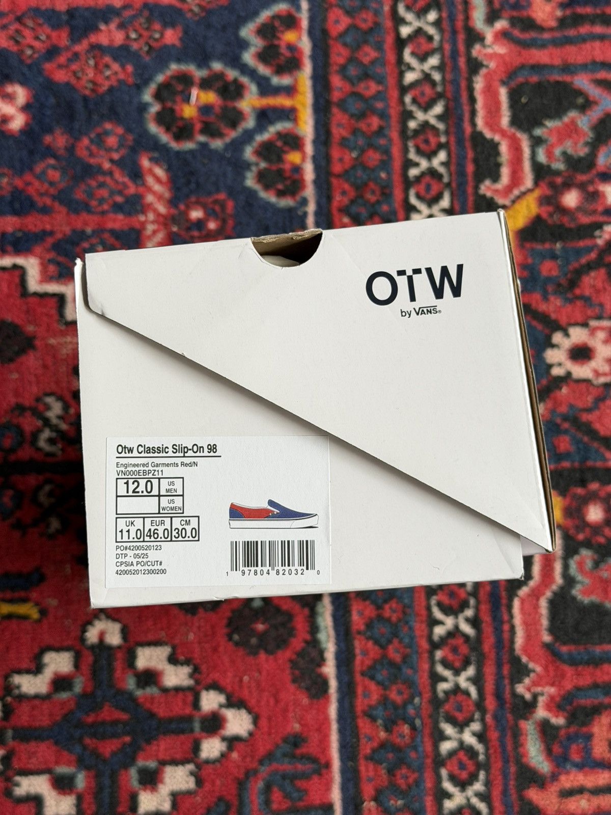 Engineered Garments × Vans OTW Classic Slip-On 98 in Red/Navy Size US 12 / EU 45 - 9 Thumbnail