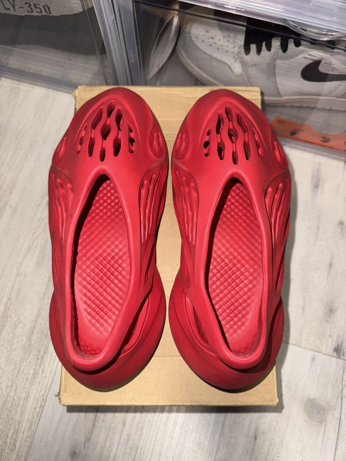 Adidas × Kanye West Adidas Yeezy Foam Runner Vermillion Size US 6 / EU 39 - 6 Thumbnail