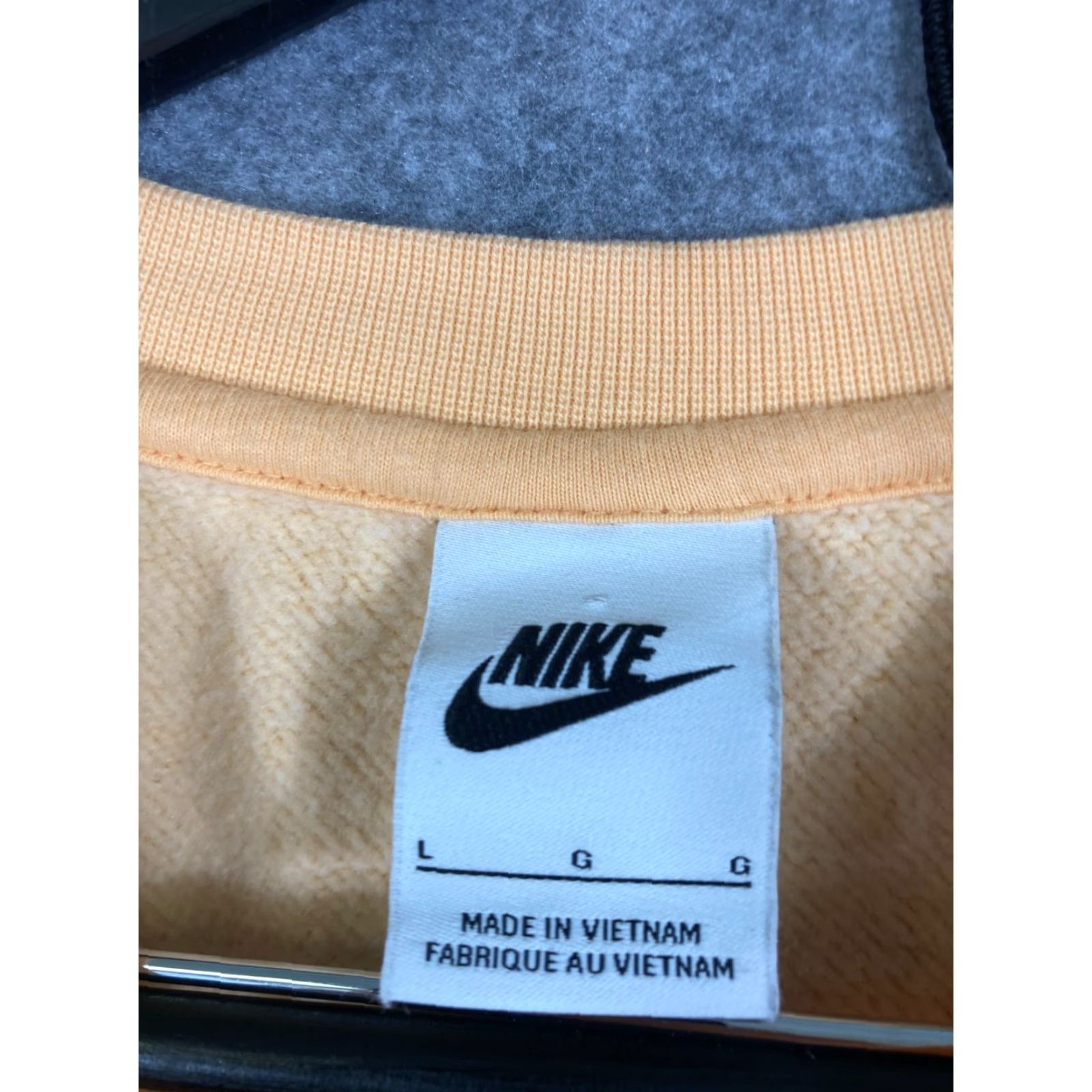 Nike Nike Sportswear Sweatshirt Shirt Mens Large Beige Logo Long Sleeve Crew Neck Pullover Fleece Ventage? Size US L / EU 52-54 / 3 - 5 Thumbnail