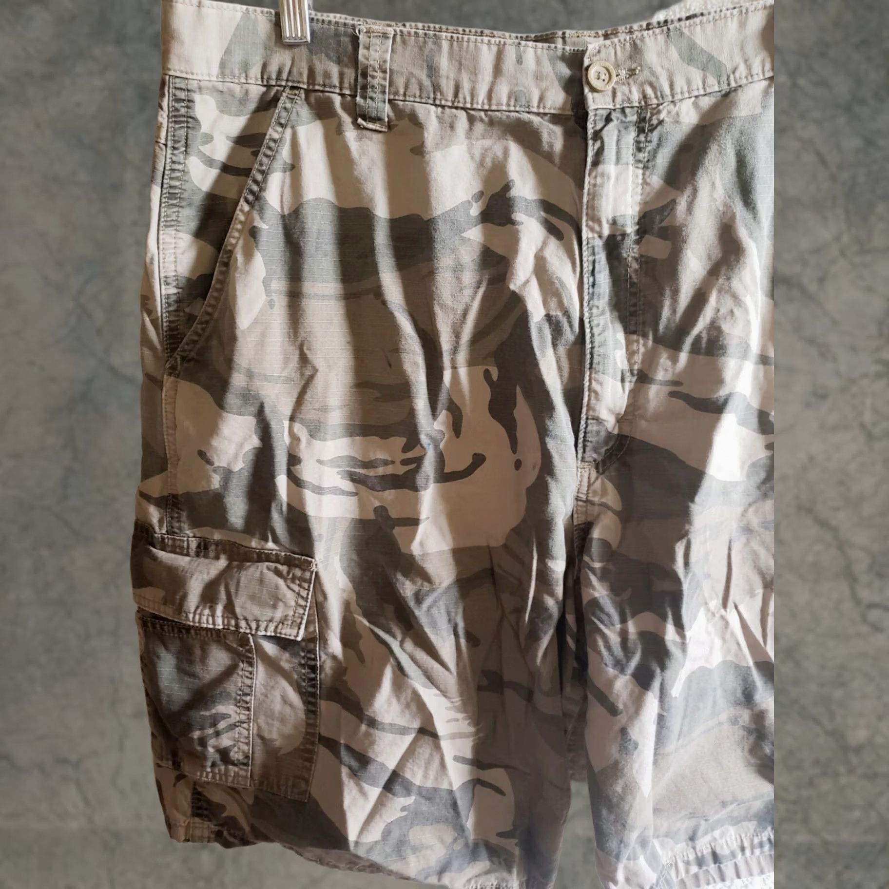 Wrangler Wrangler Shorts Mens 40 Green Men Camo Cargo size Flat Front Camouflauge Size US 40 / EU 56 - 1 Thumbnail