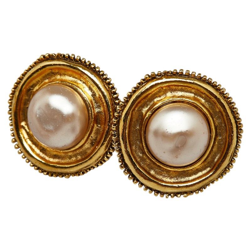 Chanel Chanel Pearl Earrings Gold Plated Clip-on Plastic Earrings in Very Good Condition