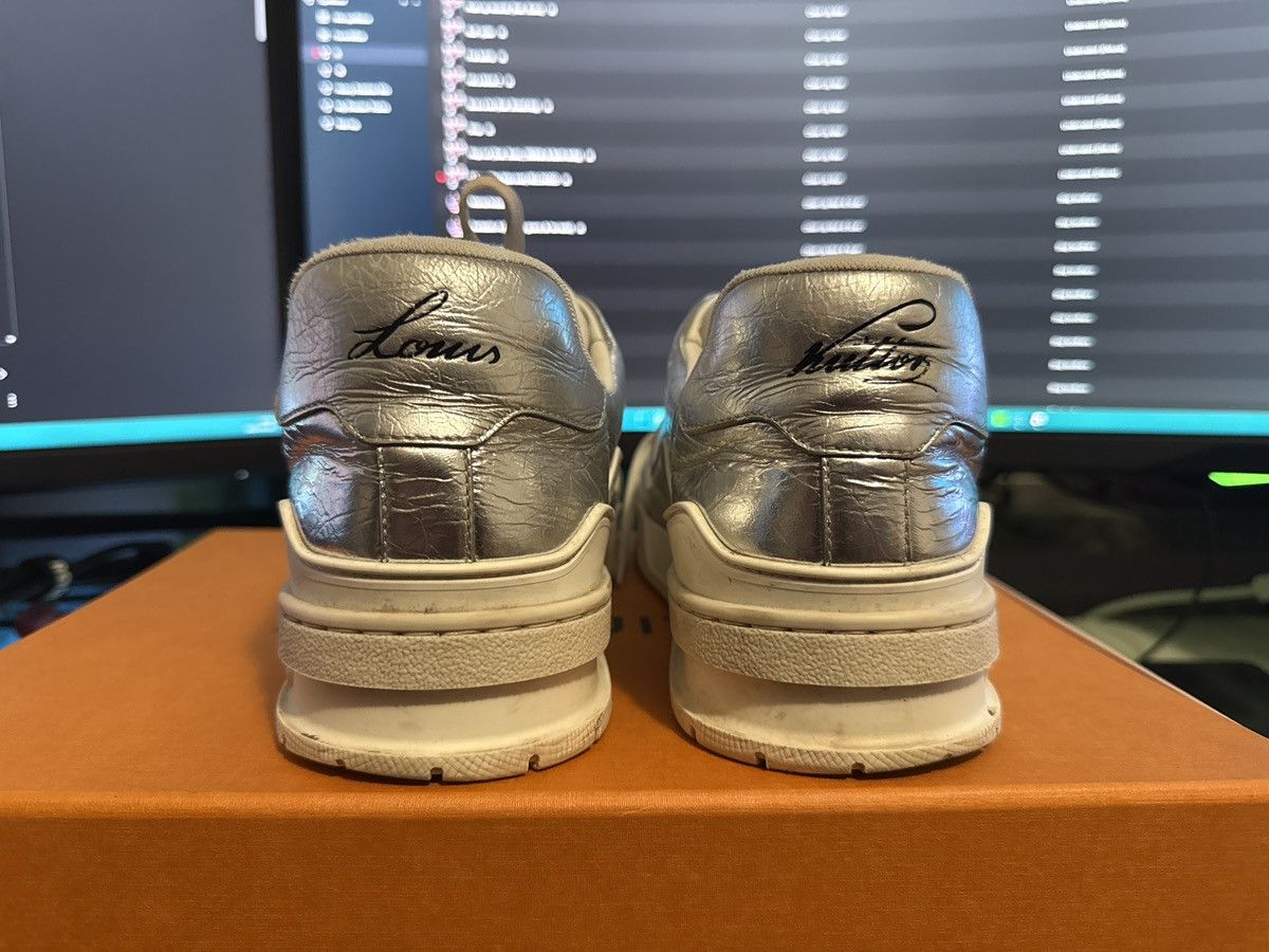 Louis Vuitton Louis Vuitton OG Trainer Silver Metallic Size US 10 / EU 43 - 5 Thumbnail