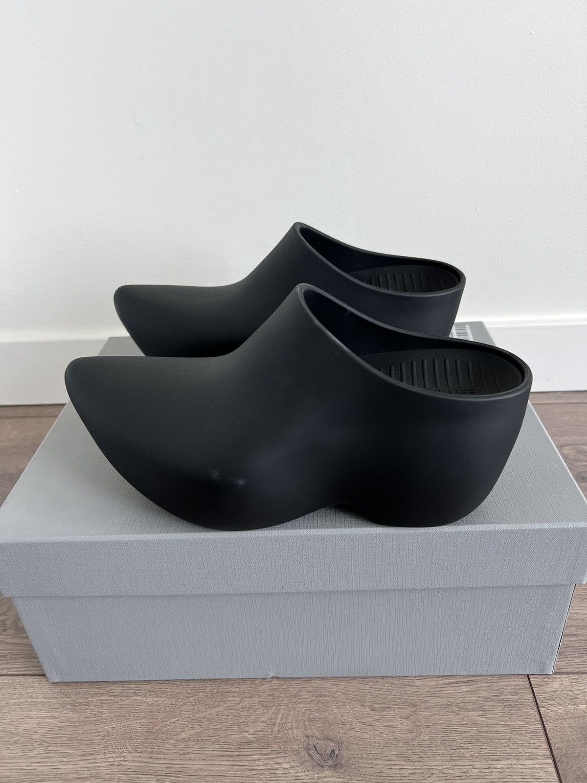 Balenciaga Balenciaga Rubber Technoclog Matte Black 40 Size US 7 / EU 40 - 2 Thumbnail