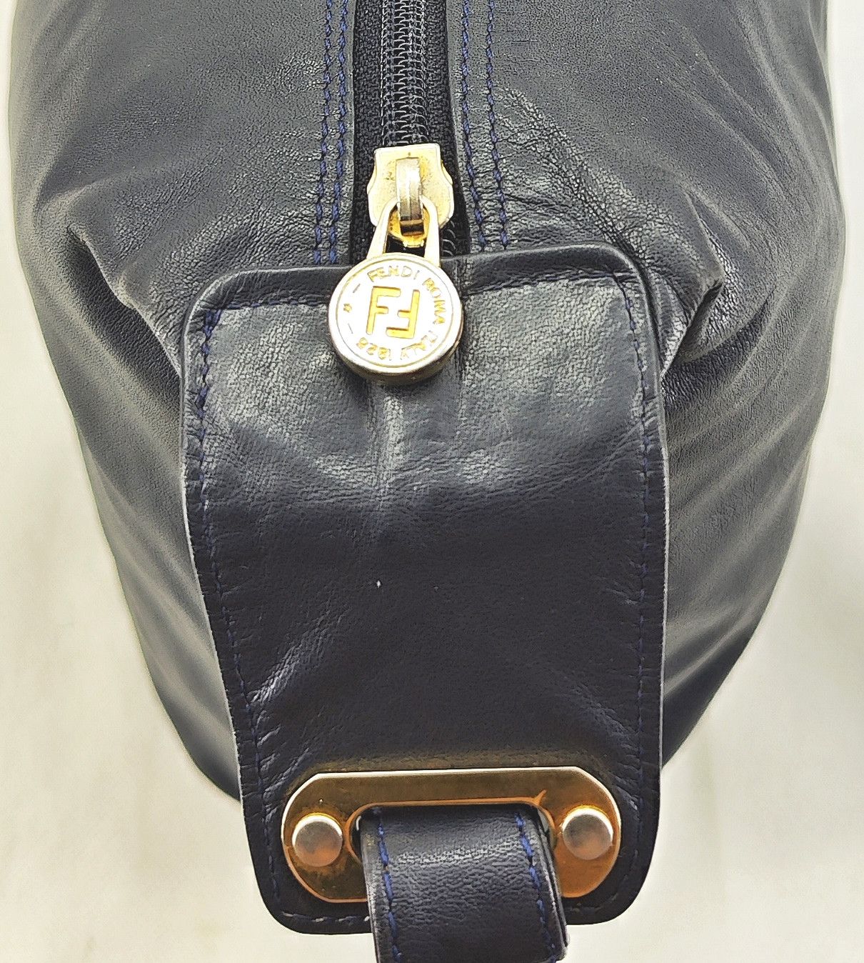 Fendi real vintage FENDI full leather bag with chain pouch Size ONE SIZE - 8 Thumbnail
