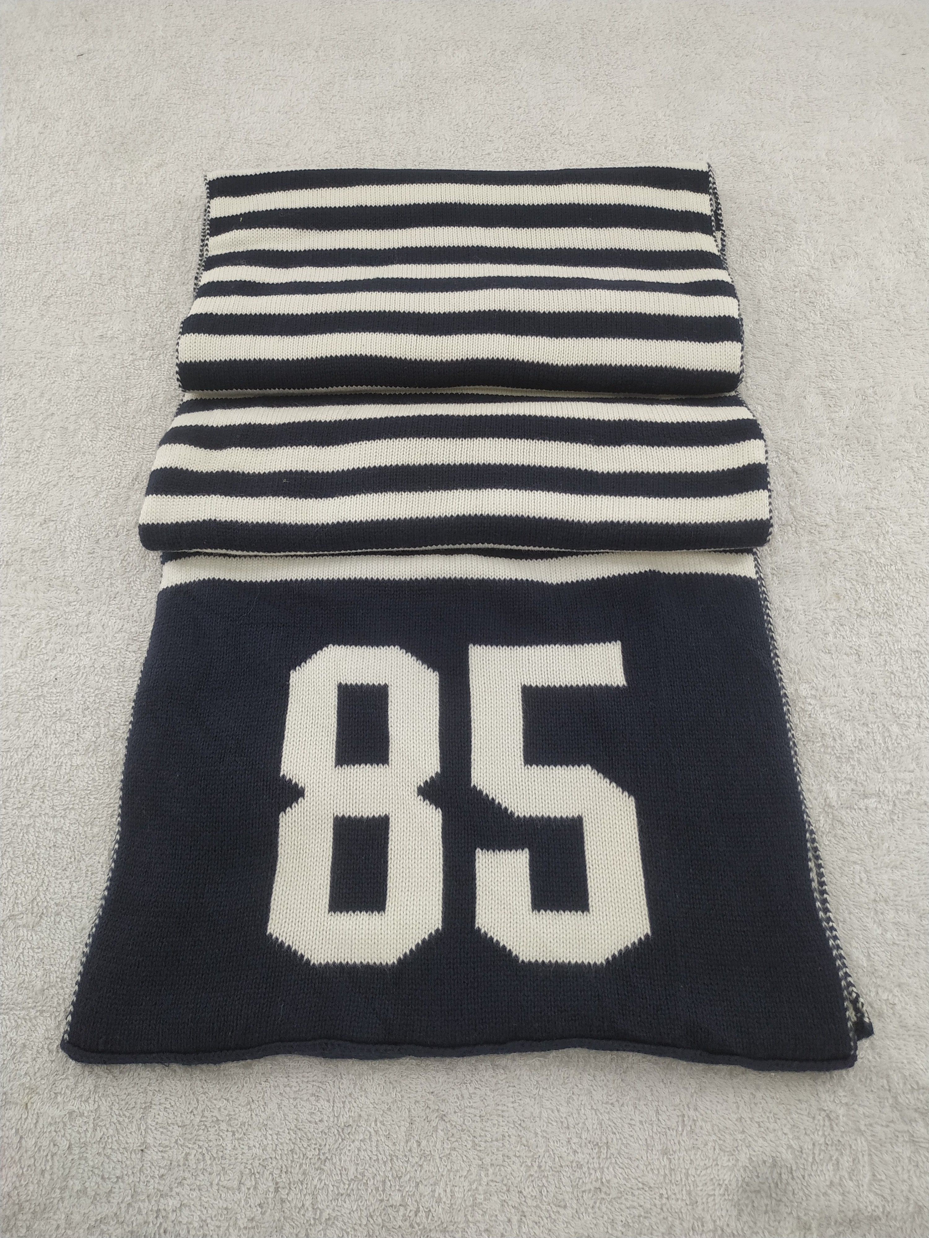 Tommy Hilfiger Vintage Tommy Hilfiger Scarf/Muffler/Neckwear MF340 Size ONE SIZE - 2 Thumbnail