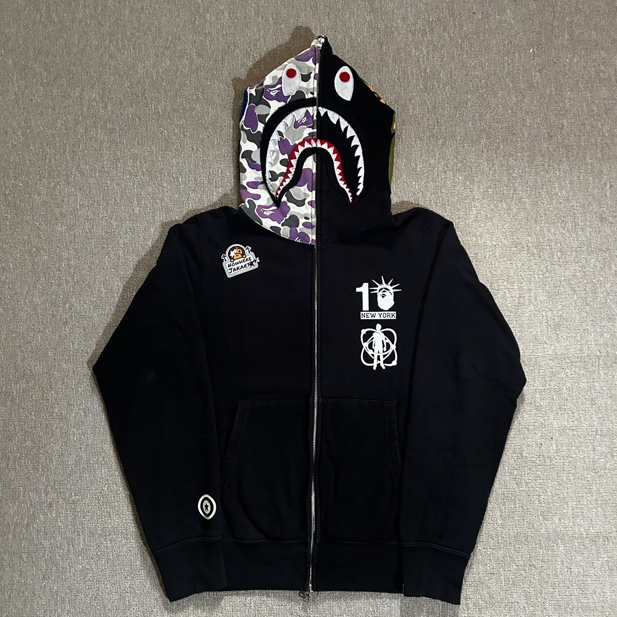 Retailer Bape 10th hoodie M