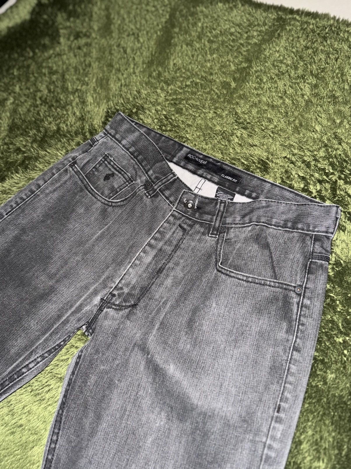Rocawear [34] Rocawear Vintage Washed Textured Denim Pants Size US 34 / EU 50 - 2 Thumbnail
