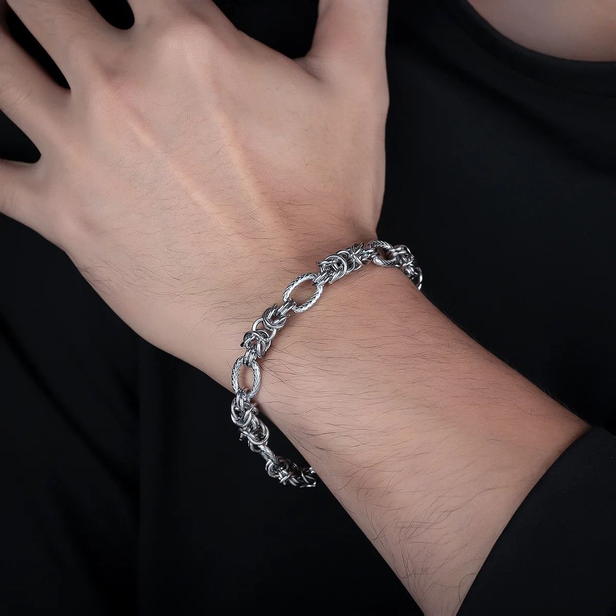 Vintage Retro Stainless Steel Cuban Link Chain Bracelet Size ONE SIZE - 2 Thumbnail