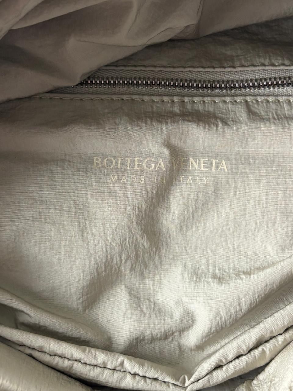 Bottega Veneta Bottega Veneta Tan 'The Body' Pouch Bag Size ONE SIZE - 5 Thumbnail