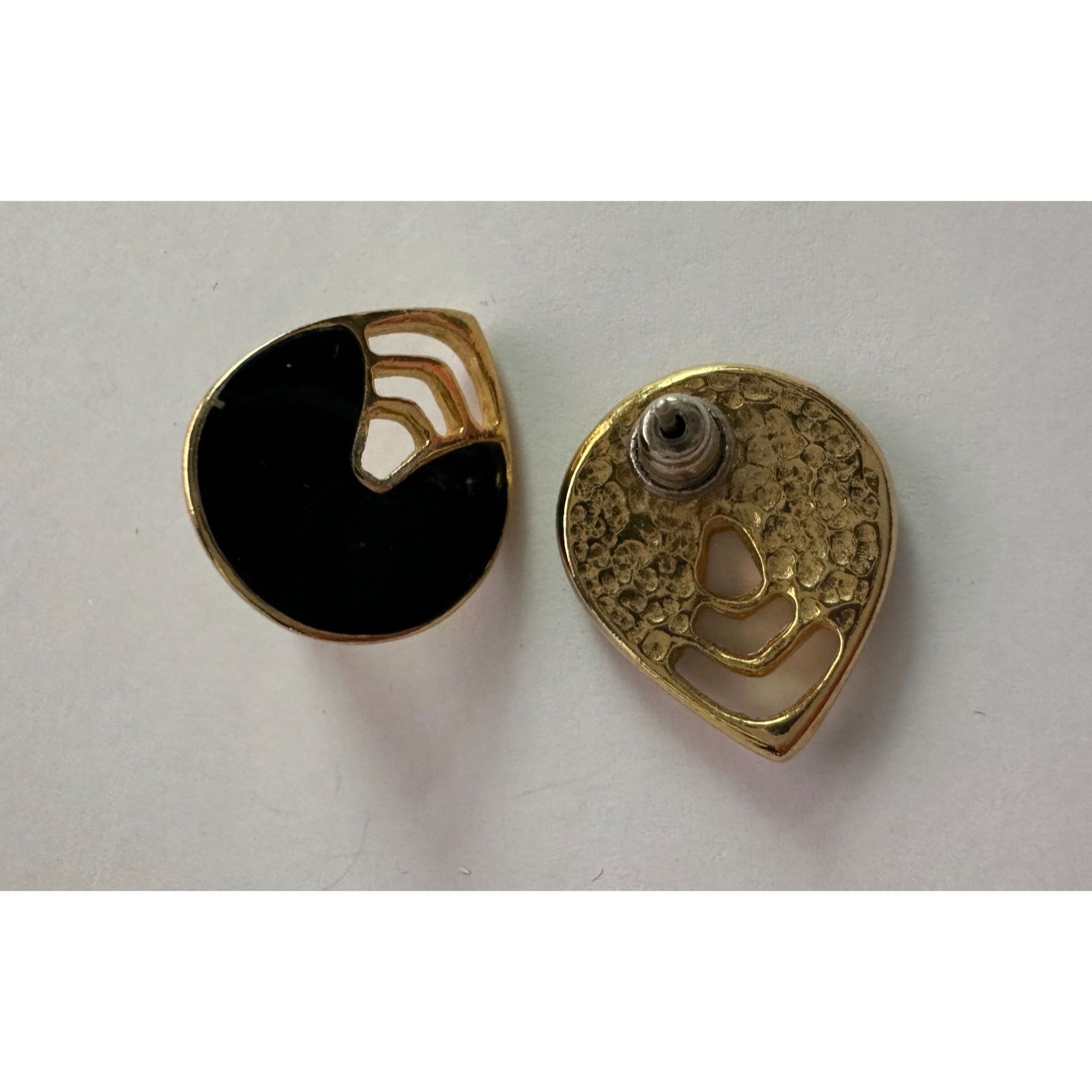 Other Women's Black and Gold Tear Drop Shaped Stud Earrings Size ONE SIZE - 12 Thumbnail